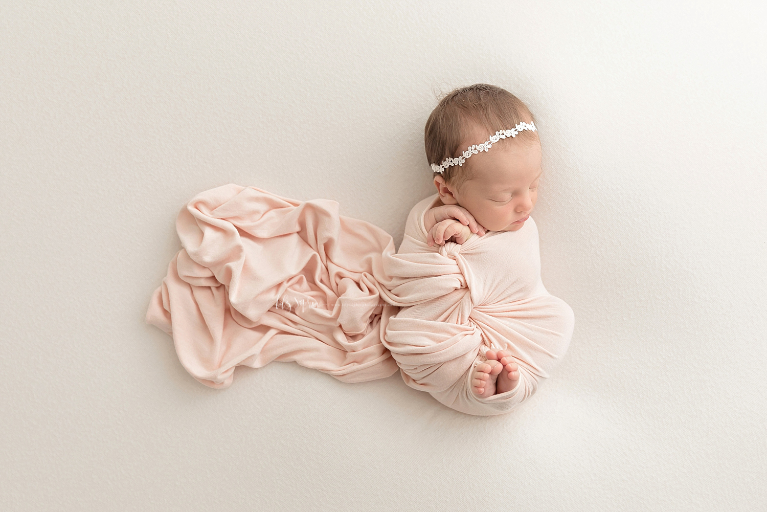 atlanta-georgia-natural-light-studio-intown-newborn-baby-girl-family-session_3308.jpg