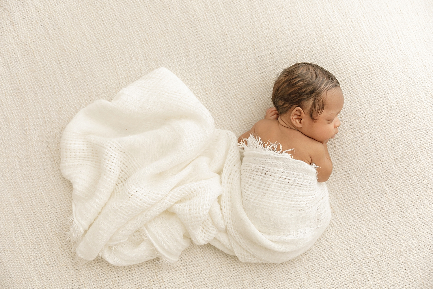 atlanta-georgia-natural-light-studio-intown-preemie-newborn-baby-boy-big-sister-african-american-family_3402.jpg