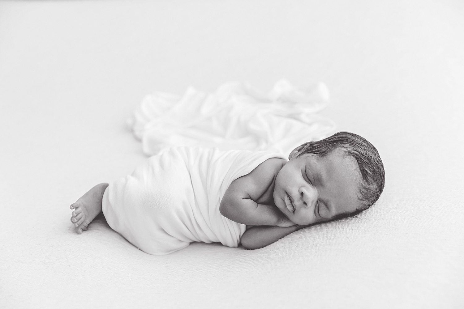 atlanta-georgia-natural-light-studio-intown-preemie-newborn-baby-boy-big-sister-african-american-family_3407.jpg