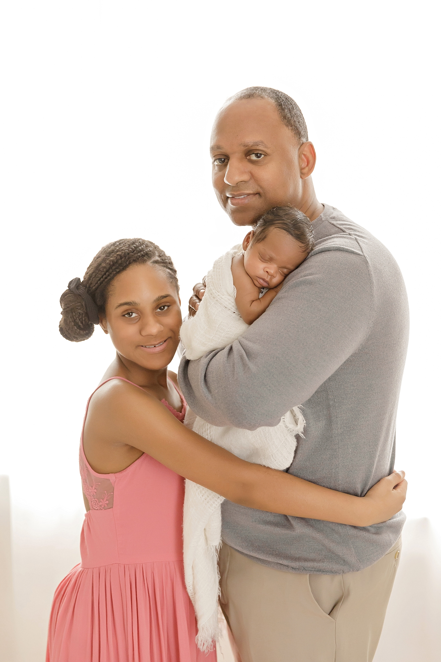 atlanta-georgia-natural-light-studio-intown-preemie-newborn-baby-boy-big-sister-african-american-family_3421.jpg