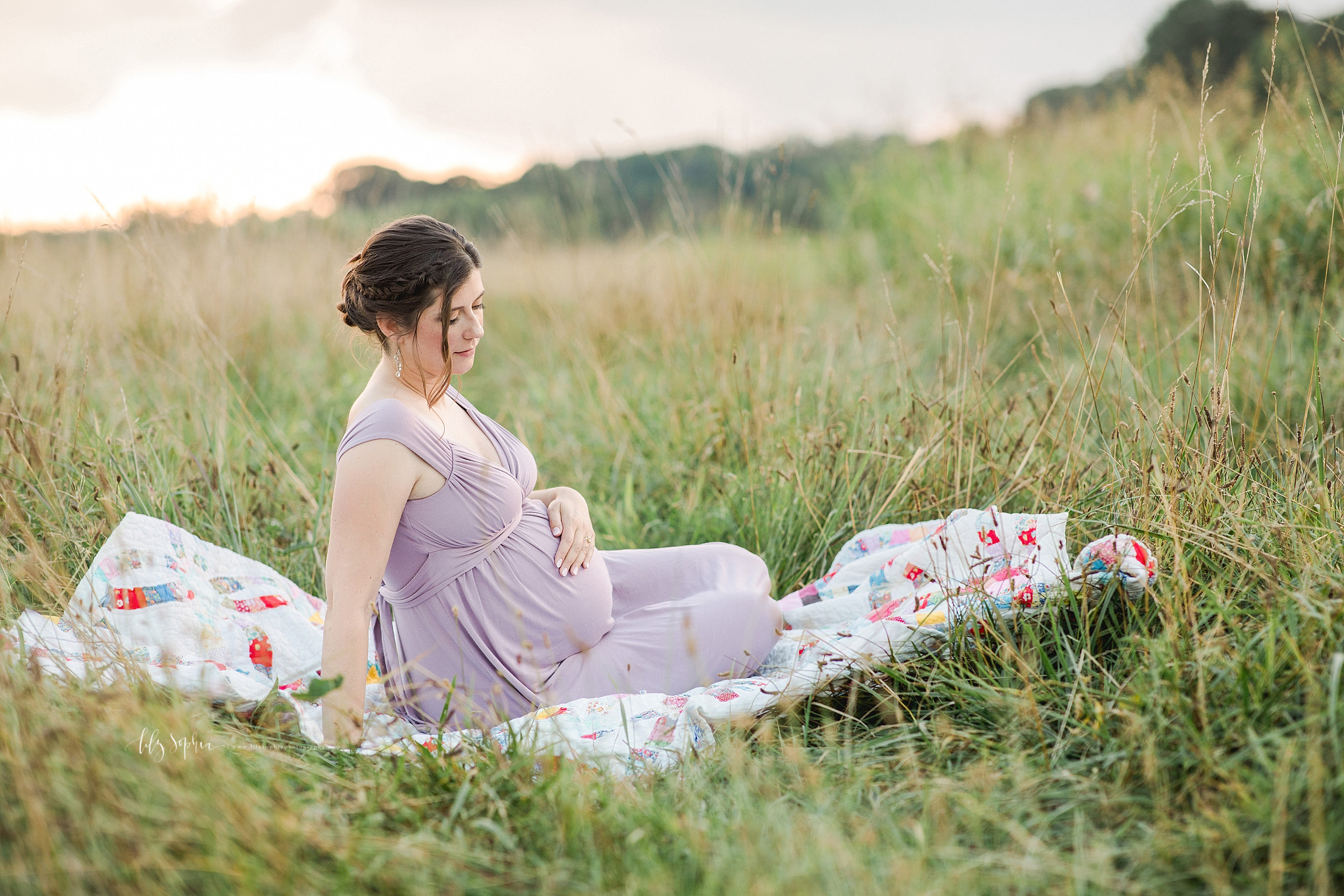 atlanta-buckhead-alpharetta-brookhaven-lily-sophia-photography-baby-family-maternity-photographer-studio-sunset-field-combo-grant-park-intown-pregnant_0127.jpg