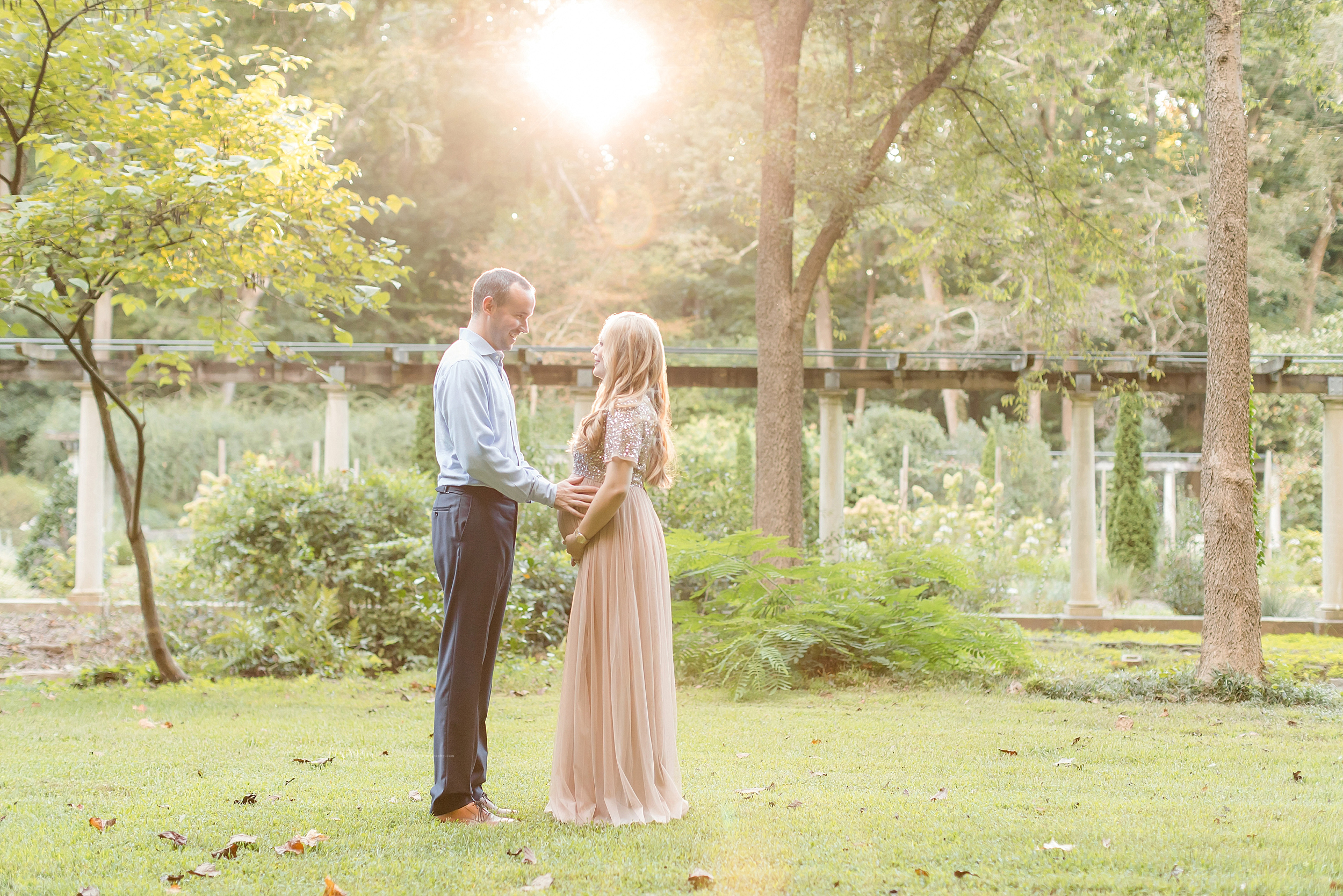 atlanta-buckhead-brookhaven-inman-decatur-lily-sophia-photography-maternity-pregnancy-photographer-portraits-studio-grant-park-intown-couple-russian-expecting-baby-boy-outdoors-gardens-sunset-fall_0655.jpg