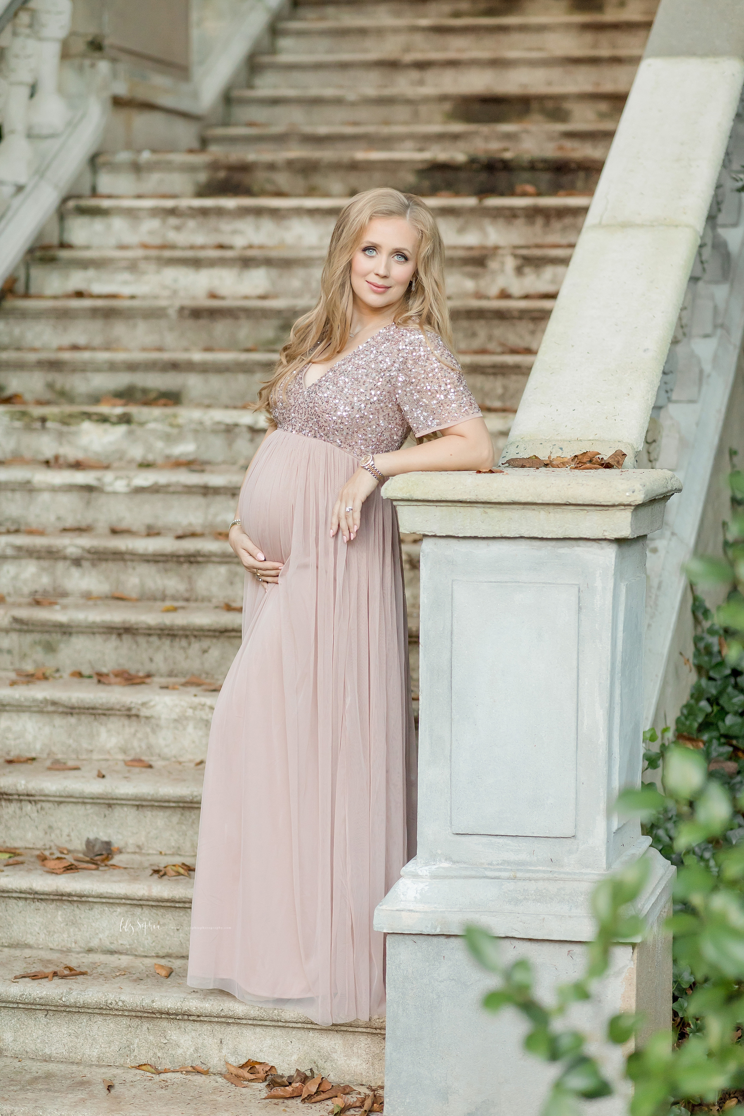 atlanta-buckhead-brookhaven-inman-decatur-lily-sophia-photography-maternity-pregnancy-photographer-portraits-studio-grant-park-intown-couple-russian-expecting-baby-boy-outdoors-gardens-sunset-fall_0665.jpg