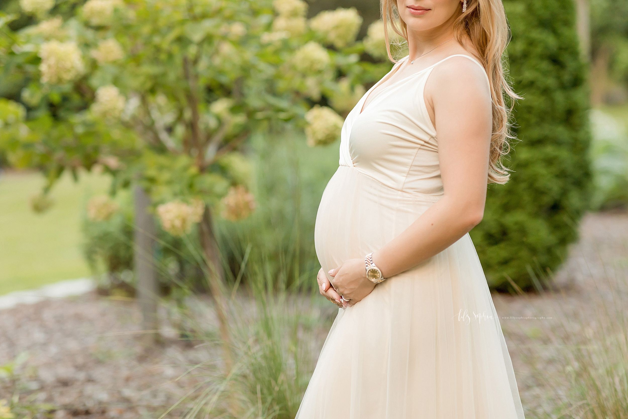 atlanta-buckhead-brookhaven-inman-decatur-lily-sophia-photography-maternity-pregnancy-photographer-portraits-studio-grant-park-intown-couple-russian-expecting-baby-boy-outdoors-gardens-sunset-fall_0670.jpg
