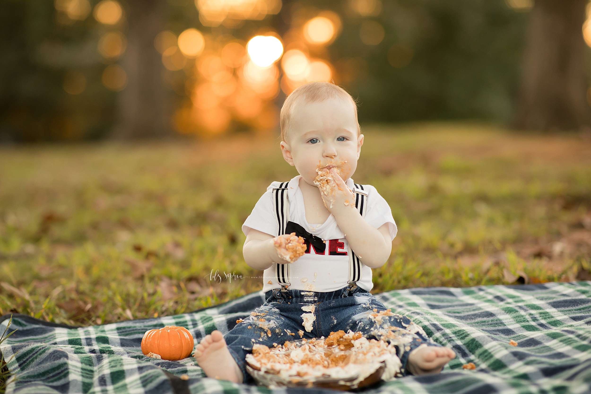 atlanta-buckhead-brookhaven-decatur-lily-sophia-photography-maternity-pregnancy-photographer-portraits-grant-park-intown-sunset-fall-first-birthday-smash-cake-pie-boy_0897.jpg