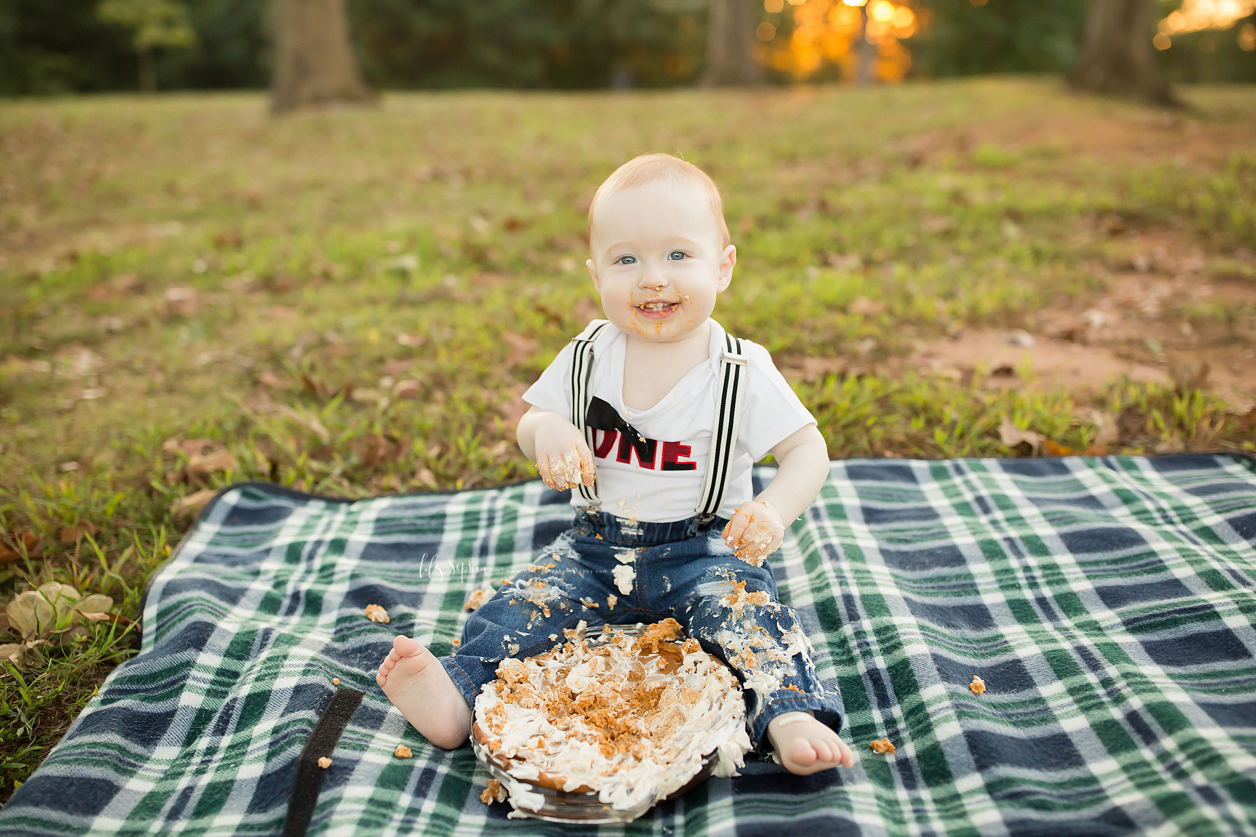 atlanta-buckhead-brookhaven-decatur-lily-sophia-photography-maternity-pregnancy-photographer-portraits-grant-park-intown-sunset-fall-first-birthday-smash-cake-pie-boy_0899.jpg