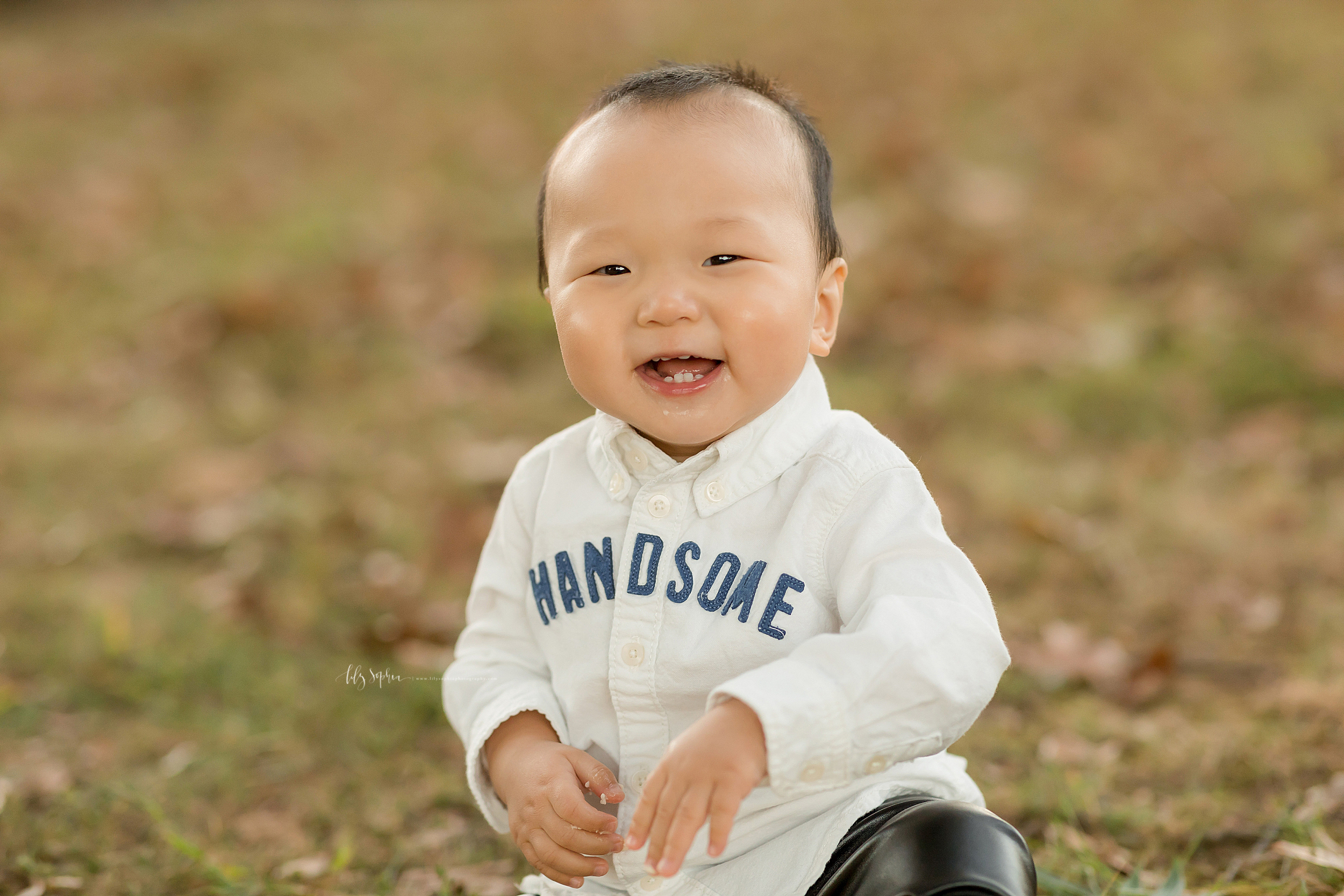 atlanta-buckhead-brookhaven-decatur-lily-sophia-photography--photographer-portraits-grant-park-intown-park-sunset-first-birthday-cake-smash-one-year-old-outdoors-cool-asian-american-family_0095.jpg