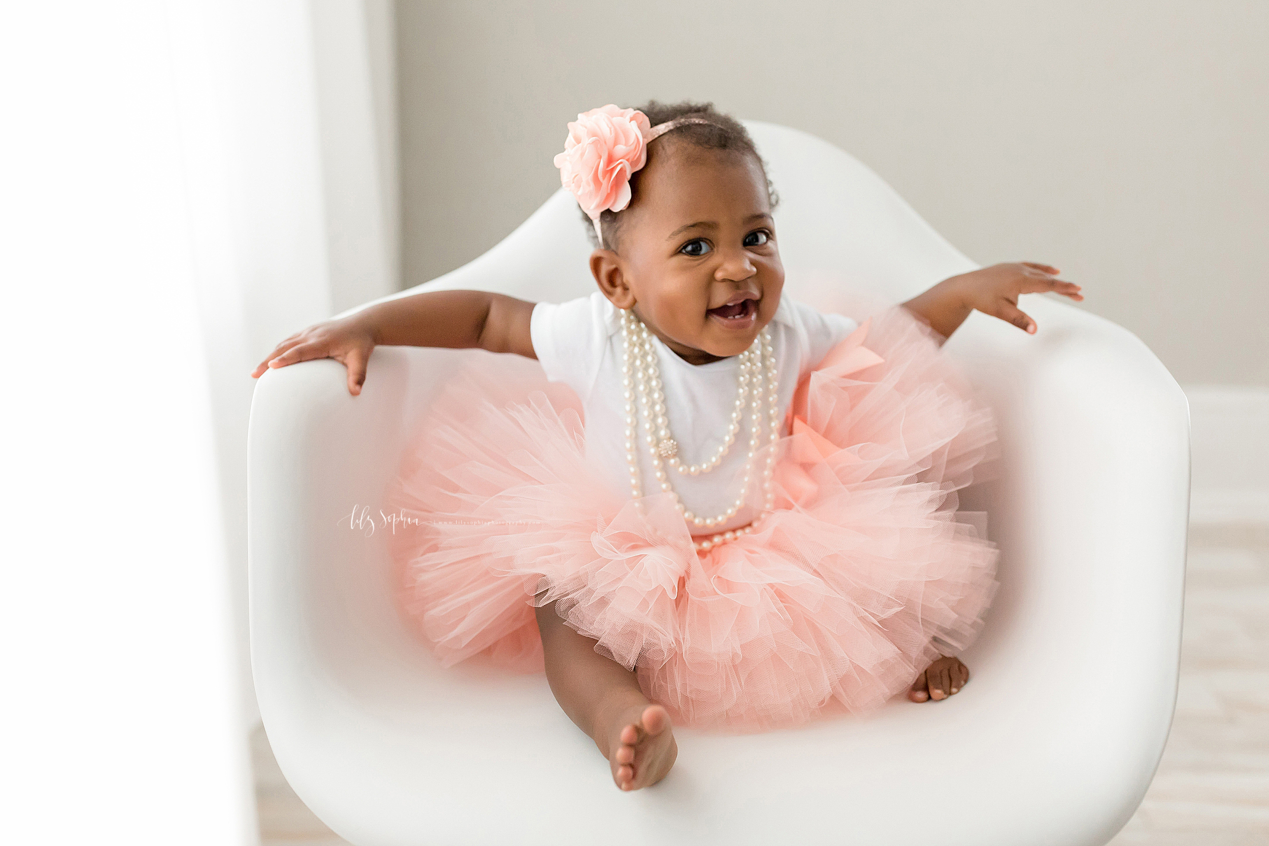 atlanta-smyrna-brookhaven-decatur-lily-sophia-photography-photographer-portraits-grant-park-intown-first-birthday-cake-smash-one-year-old-toddler-baby-girl_0012.jpg