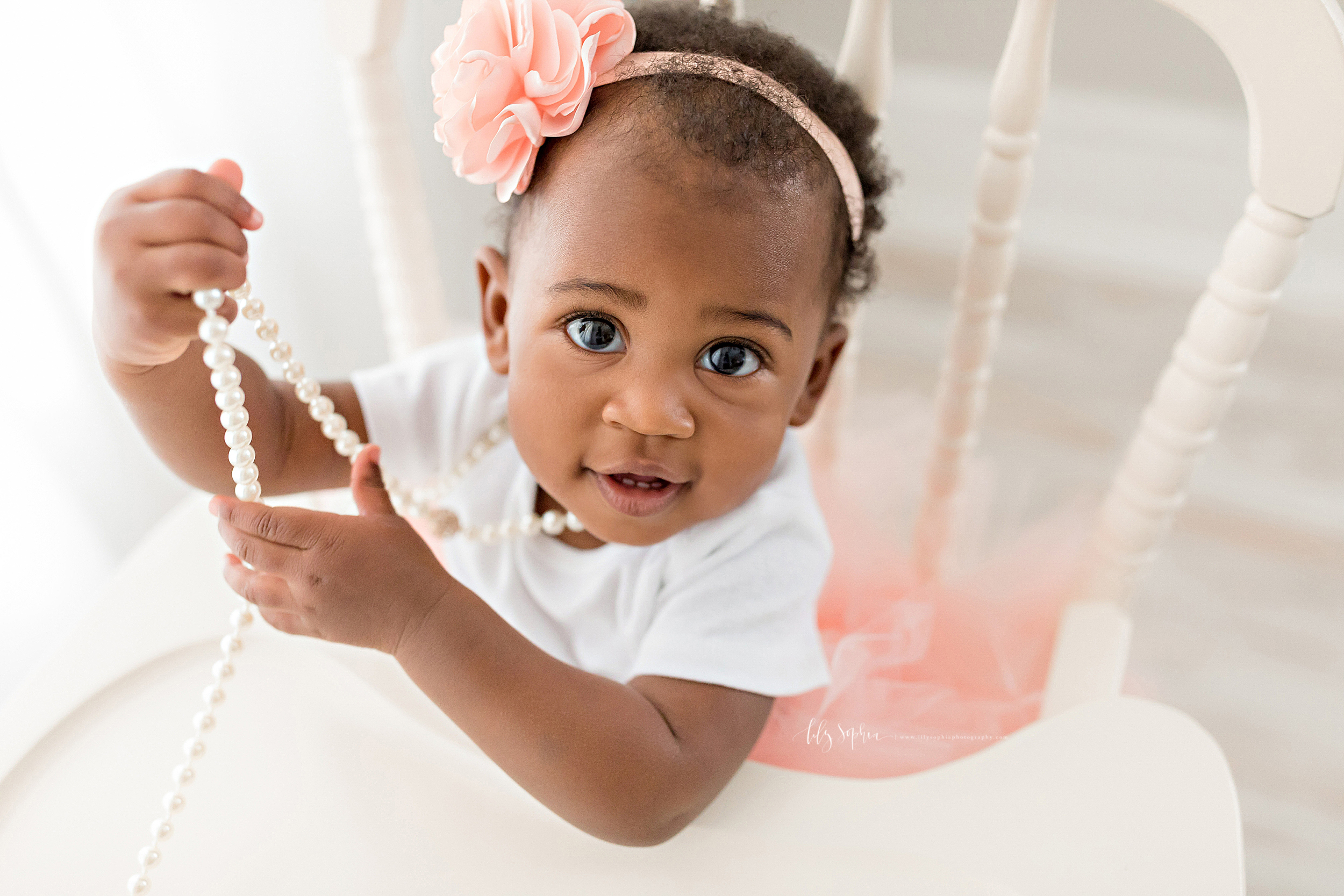 atlanta-smyrna-brookhaven-decatur-lily-sophia-photography-photographer-portraits-grant-park-intown-first-birthday-cake-smash-one-year-old-toddler-baby-girl_0016.jpg