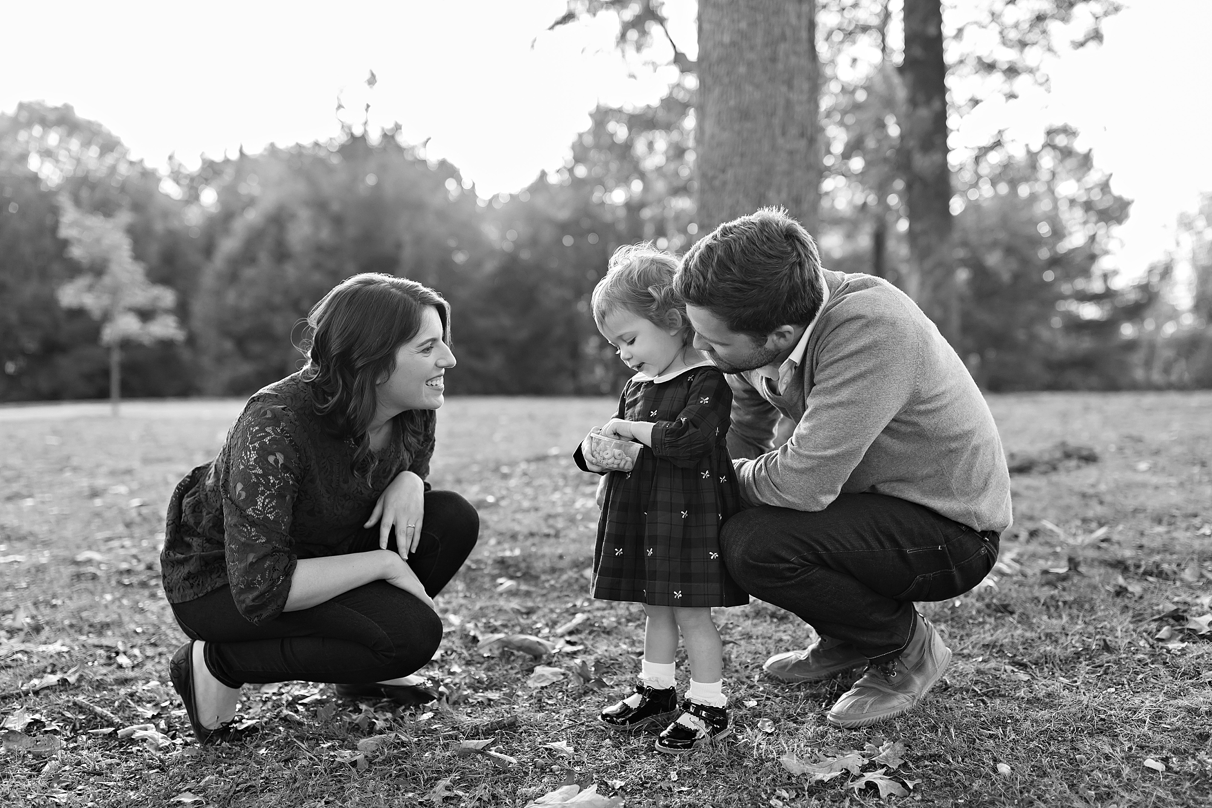 atlanta-buckhead-brookhaven-decatur-lily-sophia-photography-photographer-portraits-grant-park-intown-outdoor-family-sunset-session-toddler-baby-girl_0002.jpg