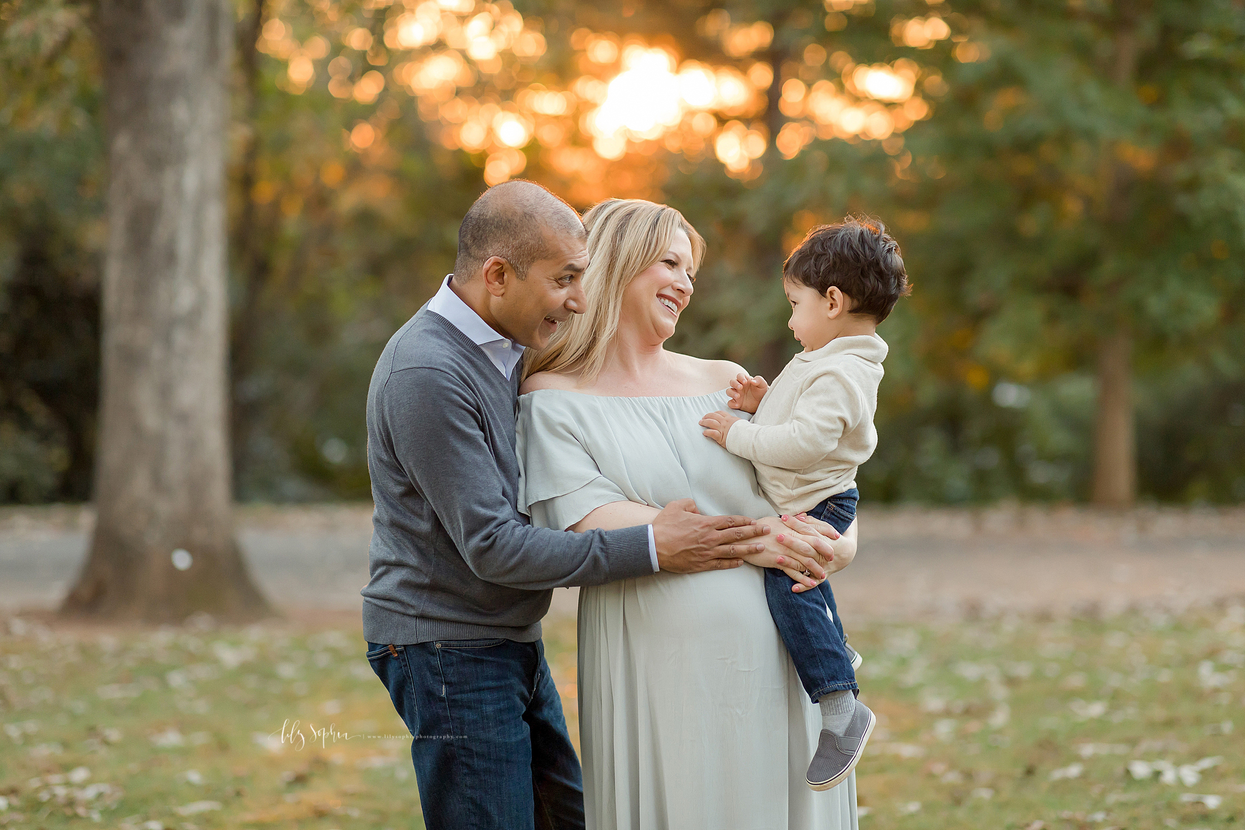 atlanta-midtown-brookhaven-decatur-lily-sophia-photography-photographer-portraits-grant-park-sunset-maternity-expecting-baby-girl-family-toddler-boy-big-brother_0102.jpg