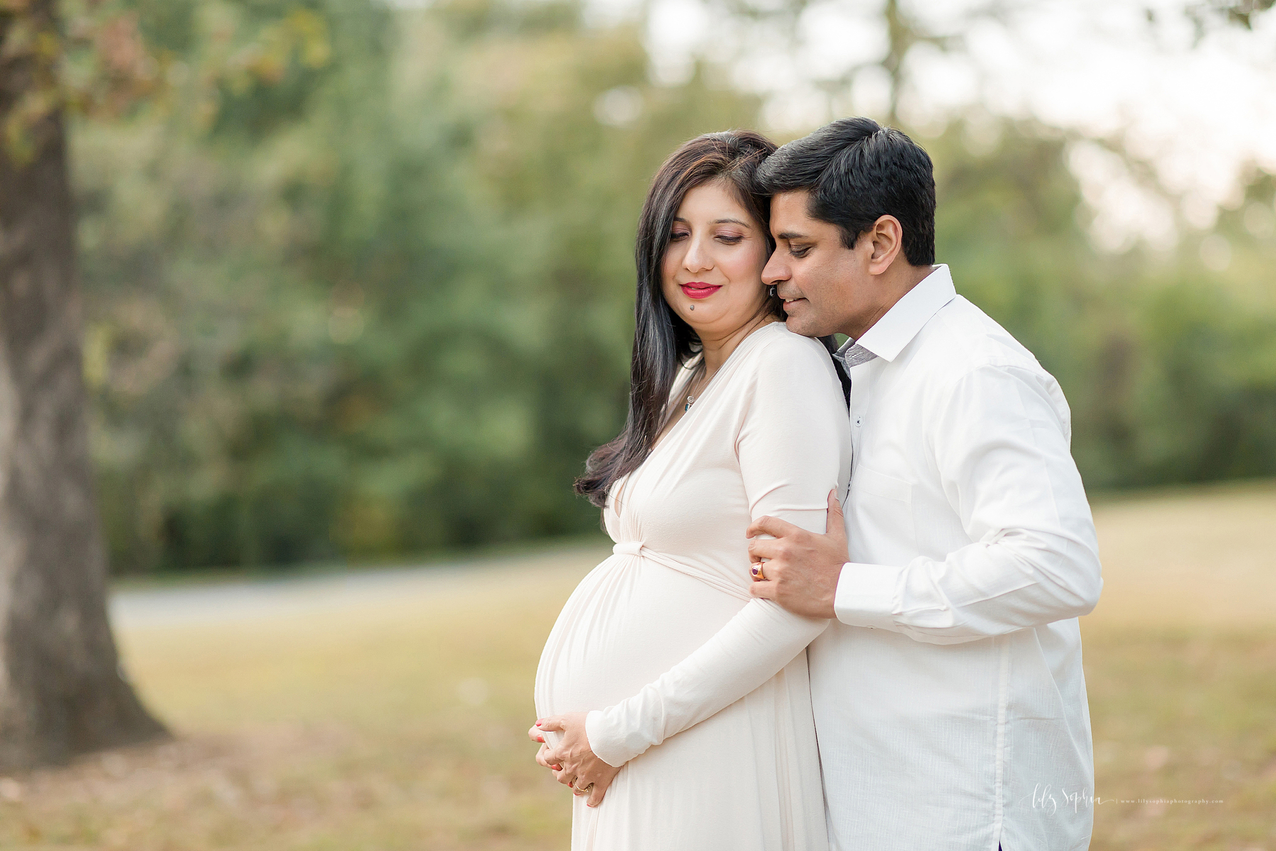 atlanta-midtown-lawrenceville-decatur-lily-sophia-photography-photographer-indian-couple-maternity-photos-expecting-baby-girl_0196.jpg