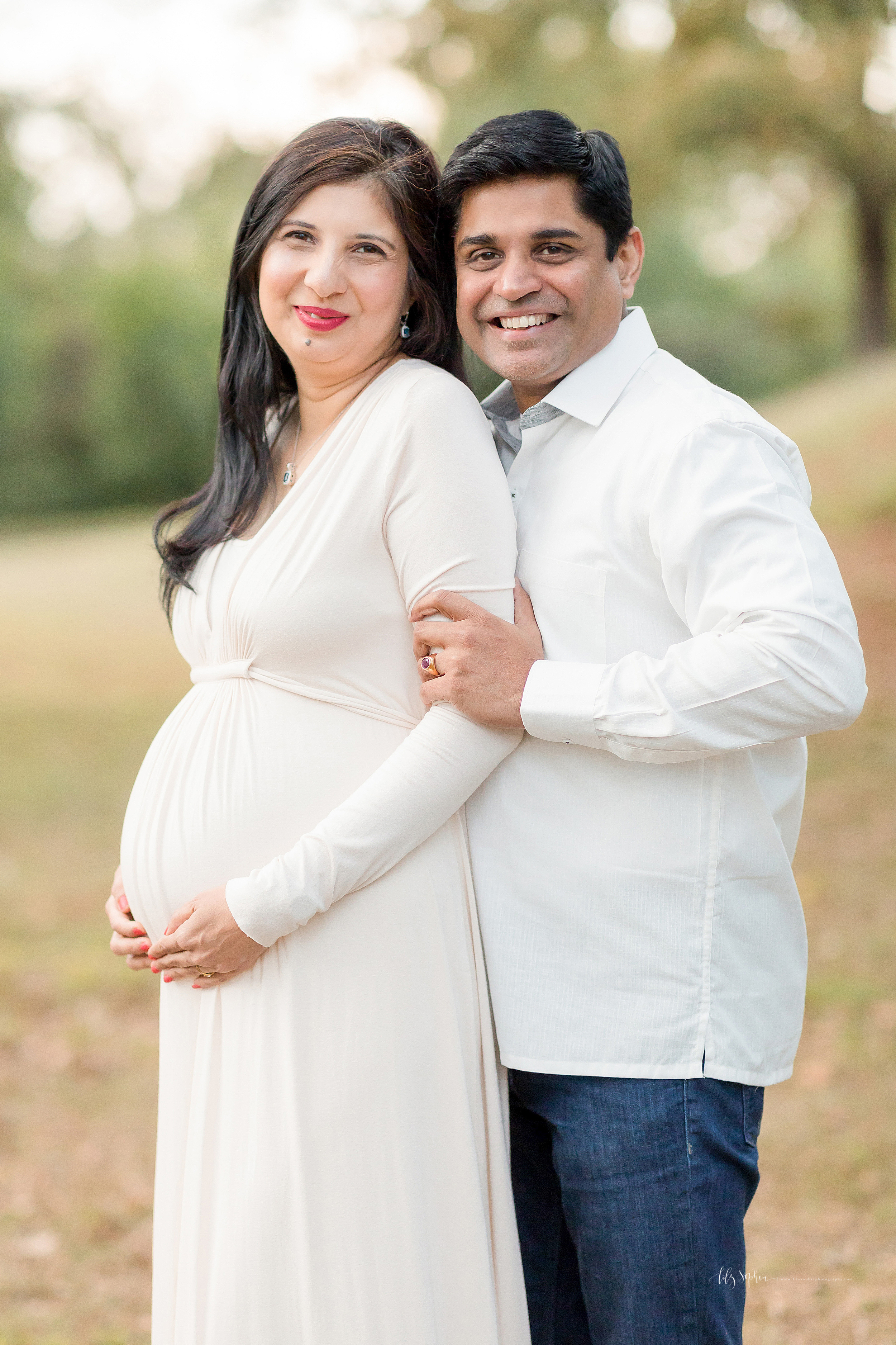 atlanta-midtown-lawrenceville-decatur-lily-sophia-photography-photographer-indian-couple-maternity-photos-expecting-baby-girl_0197.jpg