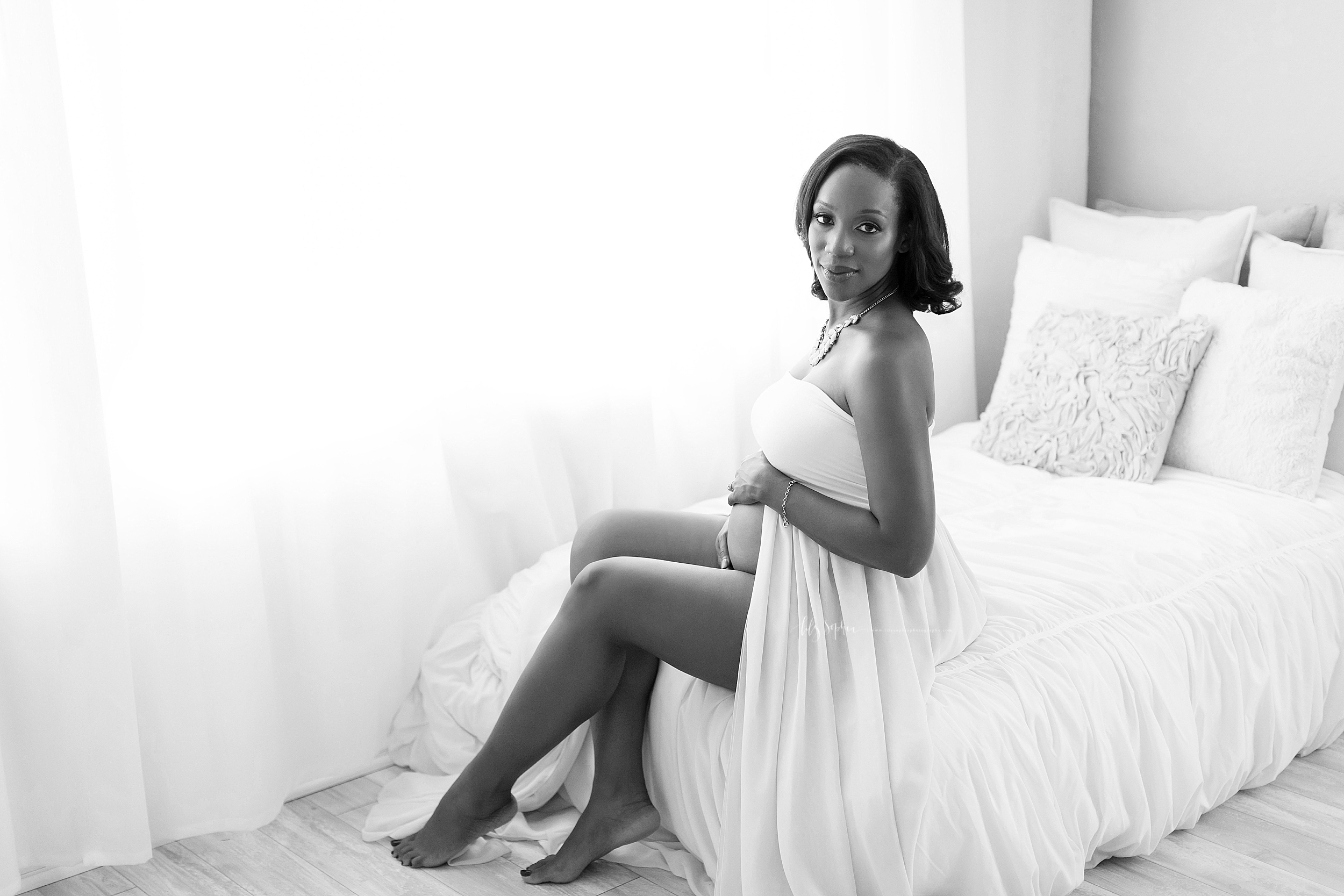 atlanta-midtown-north-druid-hills-decatur-lily-sophia-photography-photographer-natural-light-studio-maternity-photos_0214.jpg