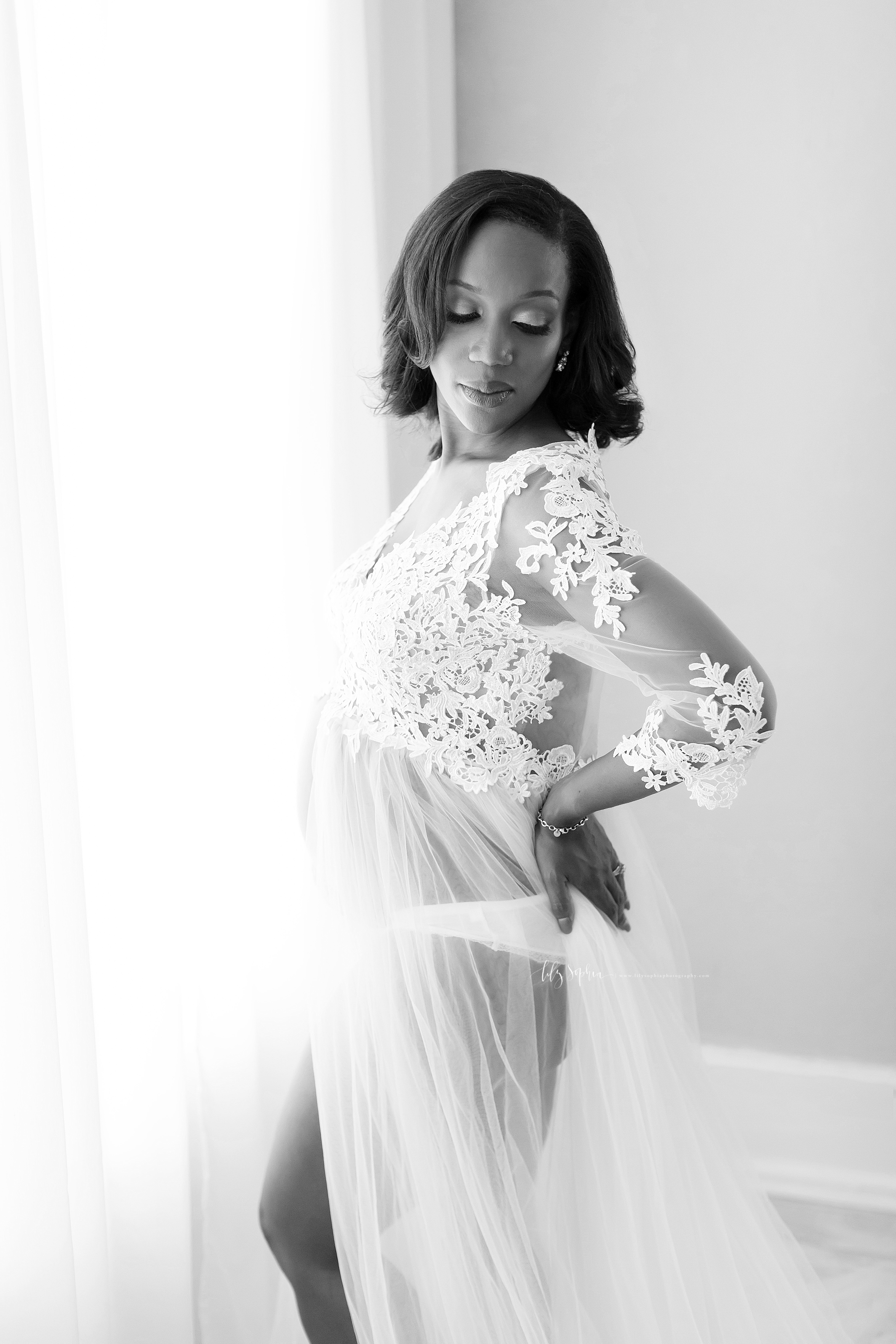 atlanta-midtown-north-druid-hills-decatur-lily-sophia-photography-photographer-natural-light-studio-maternity-photos_0224.jpg