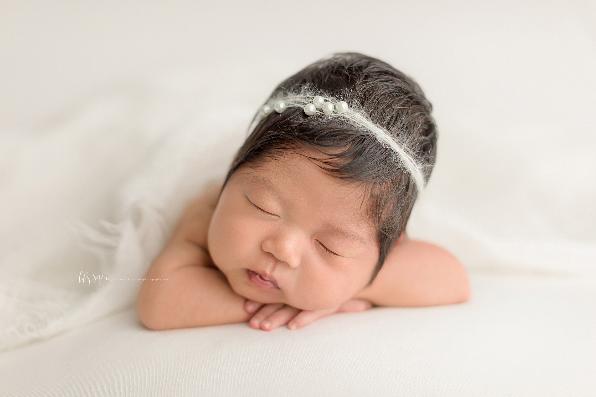 atlanta-midtown-marietta-decatur-lily-sophia-photography-korean-family-photographer-natural-light-studio-newborn-baby-girl-photos_0255.jpg