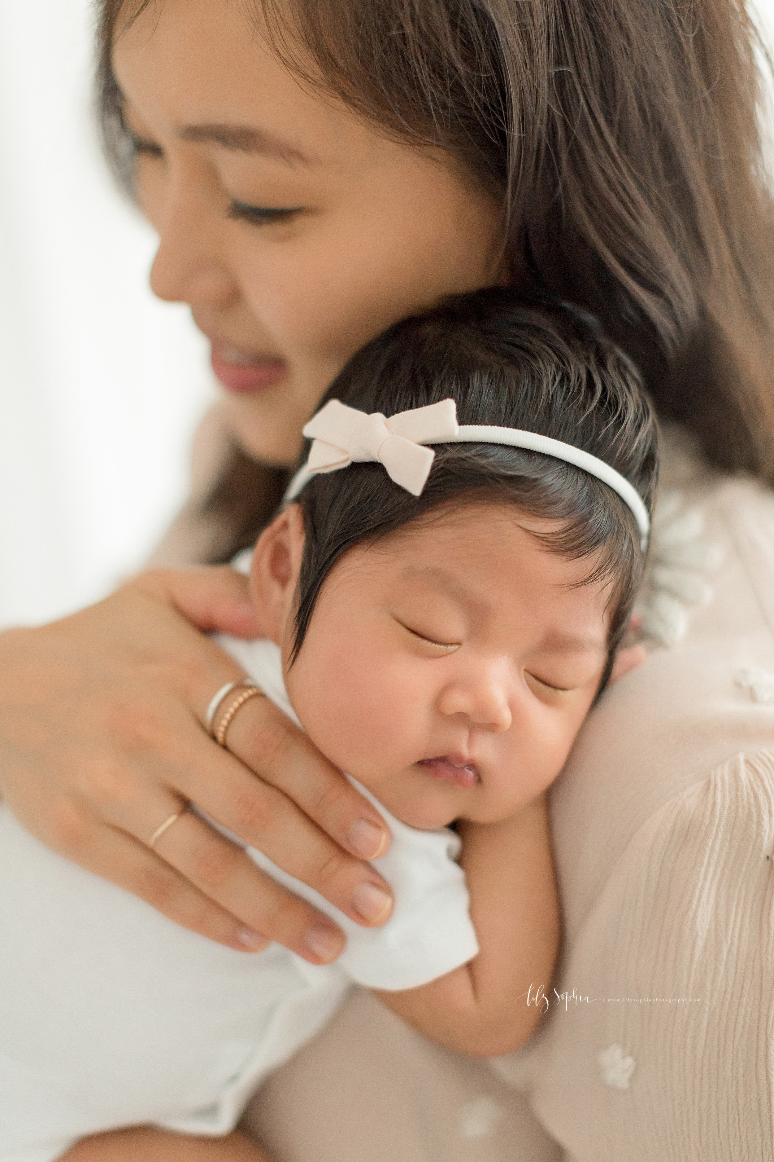 atlanta-midtown-marietta-decatur-lily-sophia-photography-korean-family-photographer-natural-light-studio-newborn-baby-girl-photos_0258.jpg