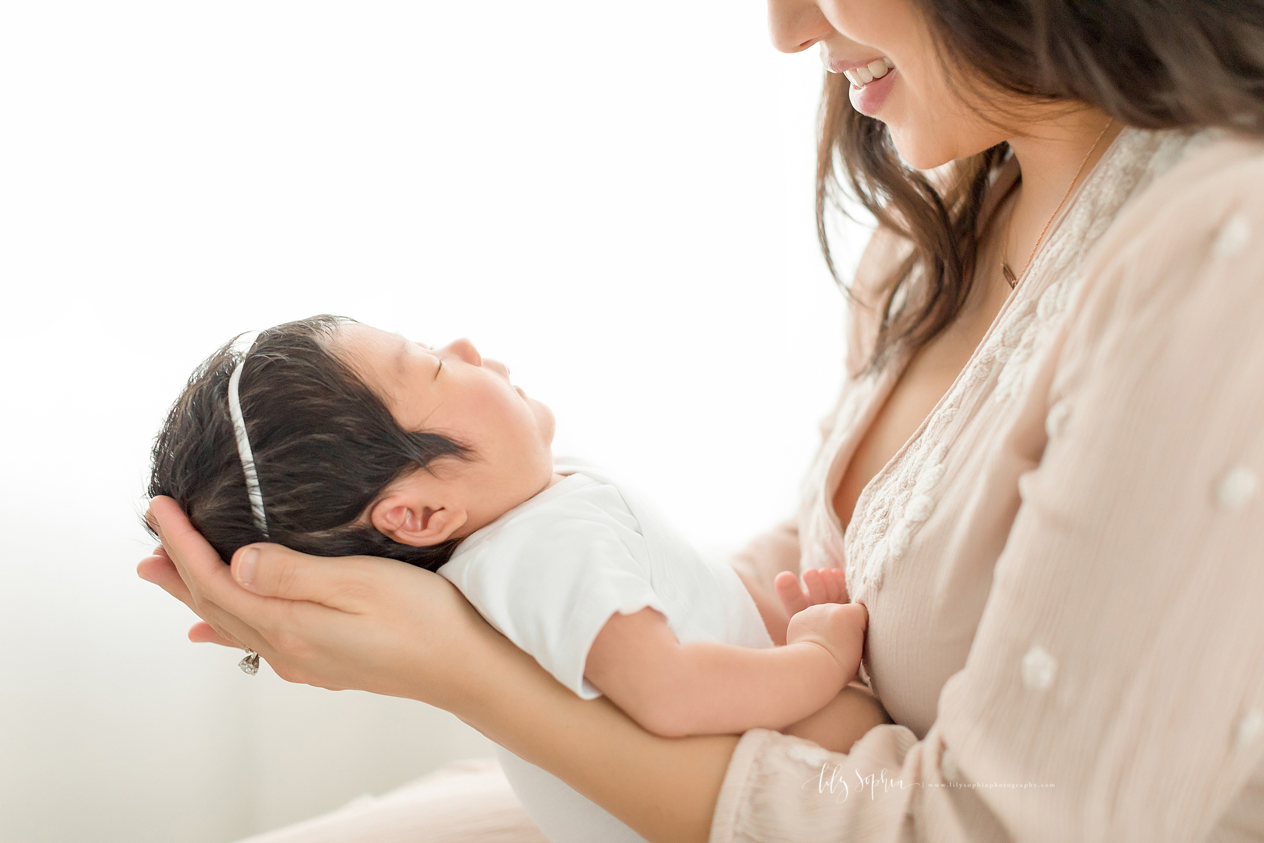 atlanta-midtown-marietta-decatur-lily-sophia-photography-korean-family-photographer-natural-light-studio-newborn-baby-girl-photos_0260.jpg