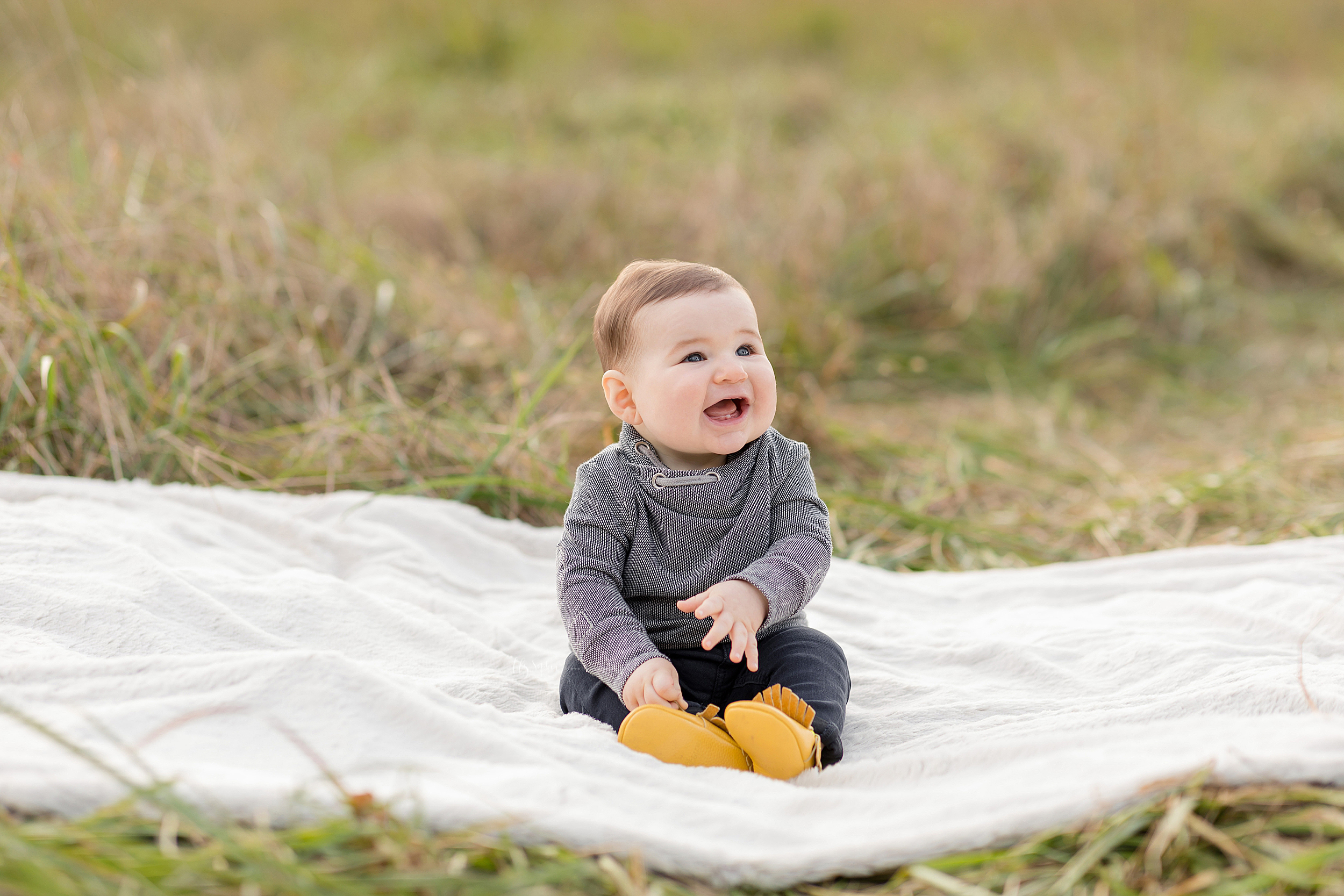 atlanta-midtown-west-end-decatur-lily-sophia-photography-family-photographer-eight-month-baby-boy-sunset-outdoor-field-family-photos_0341.jpg