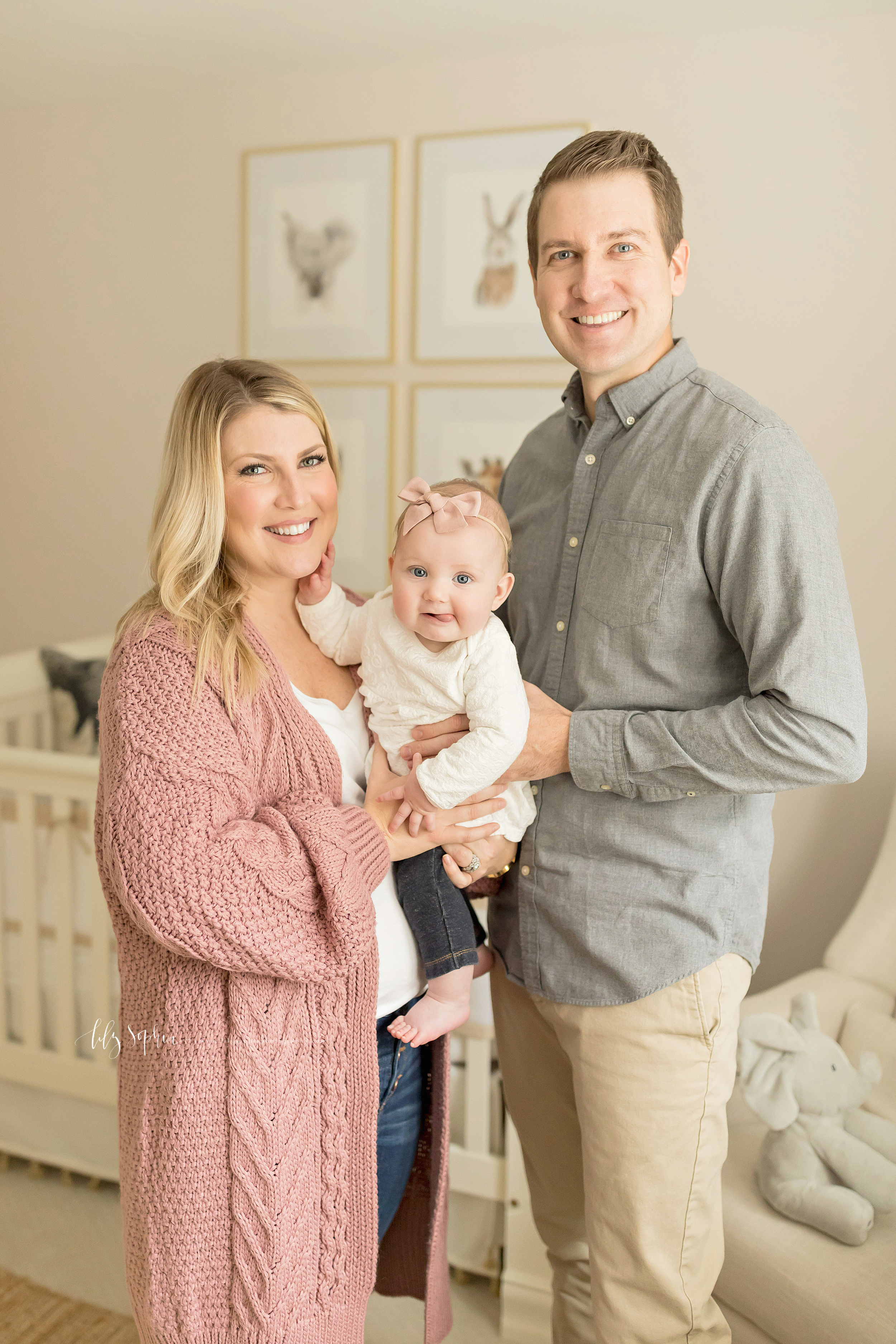 atlanta-midtown-brookhaven-ashford-dunwoody-virginia-highlands-roswell-decatur-lily-sophia-photography-in-home-six-month-milestone-family-lifestyle-session-sandy-springs_0675.jpg