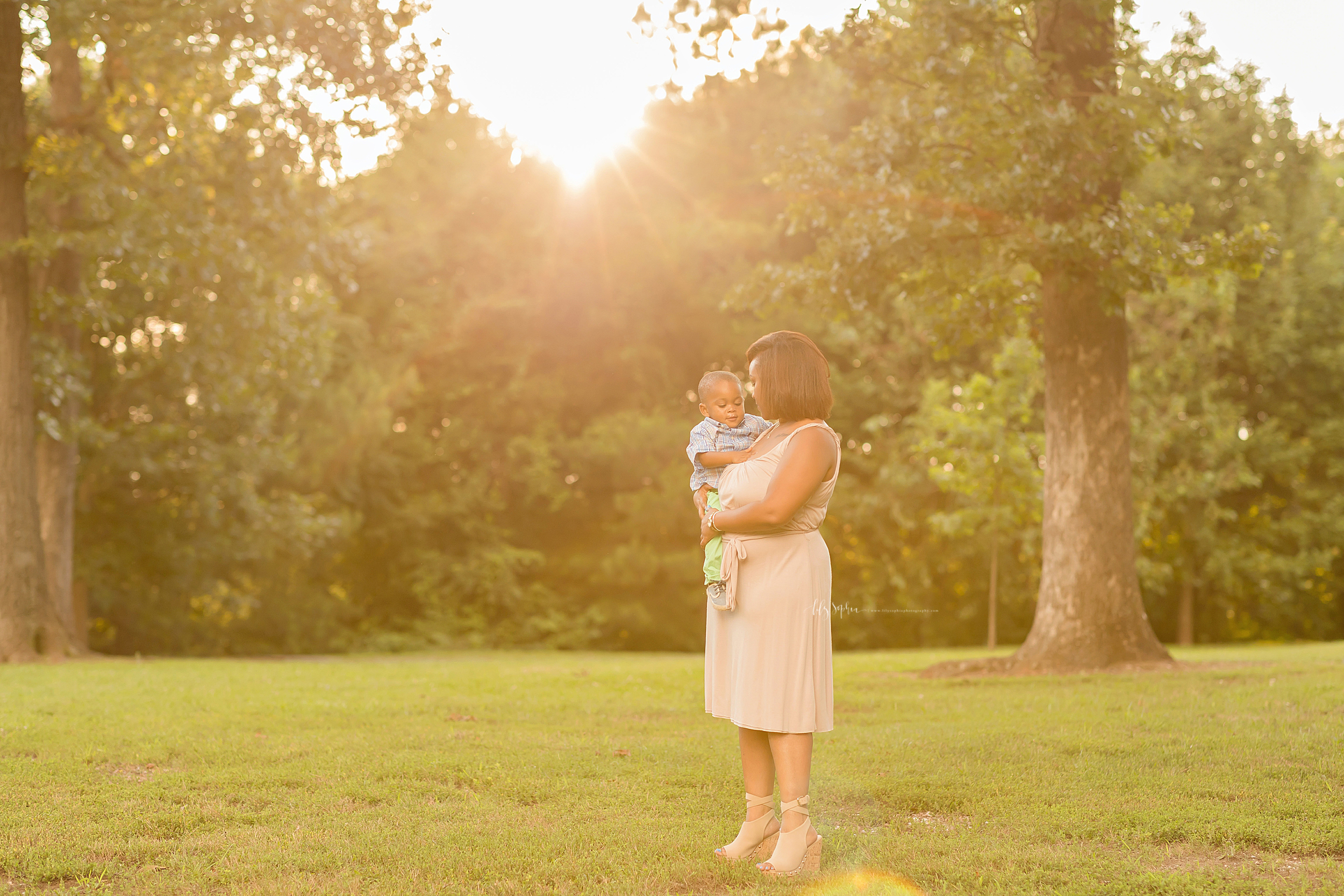 atlanta-hapeville-brookhaven-alpharetta-virginia-highlands-smyrna-decatur-lily-sophia-photography-outdoor-family-mother-toddler-son-second-birthday-park-sunset-pictures_0706.jpg