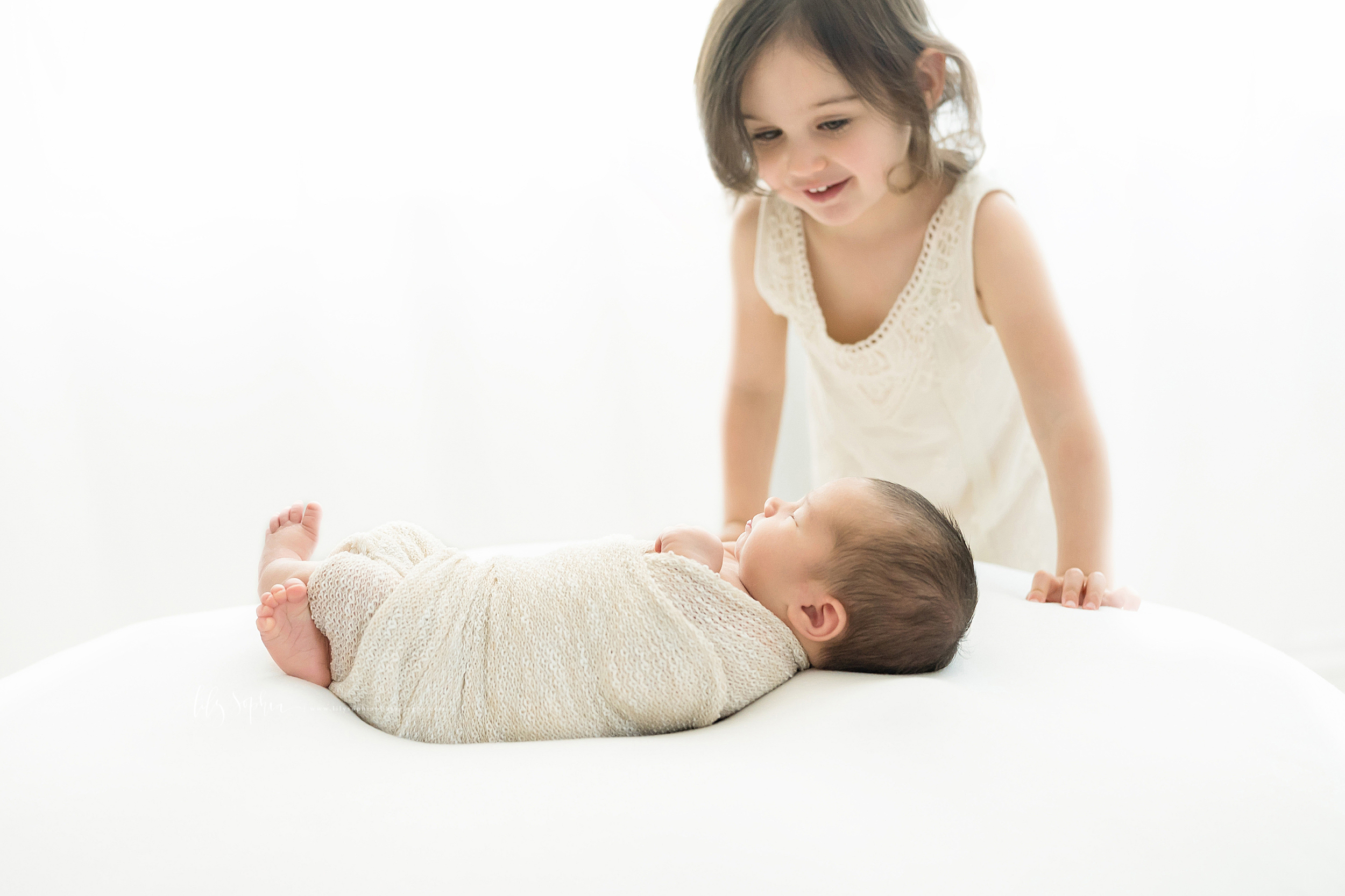 atlanta-cumming-alpharetta-brookhaven-virginia-highlands-smyrna-decatur-lily-sophia-photography-studio-newborn-session-toddler-big-sister-baby-boy-family-pictures_0767.jpg