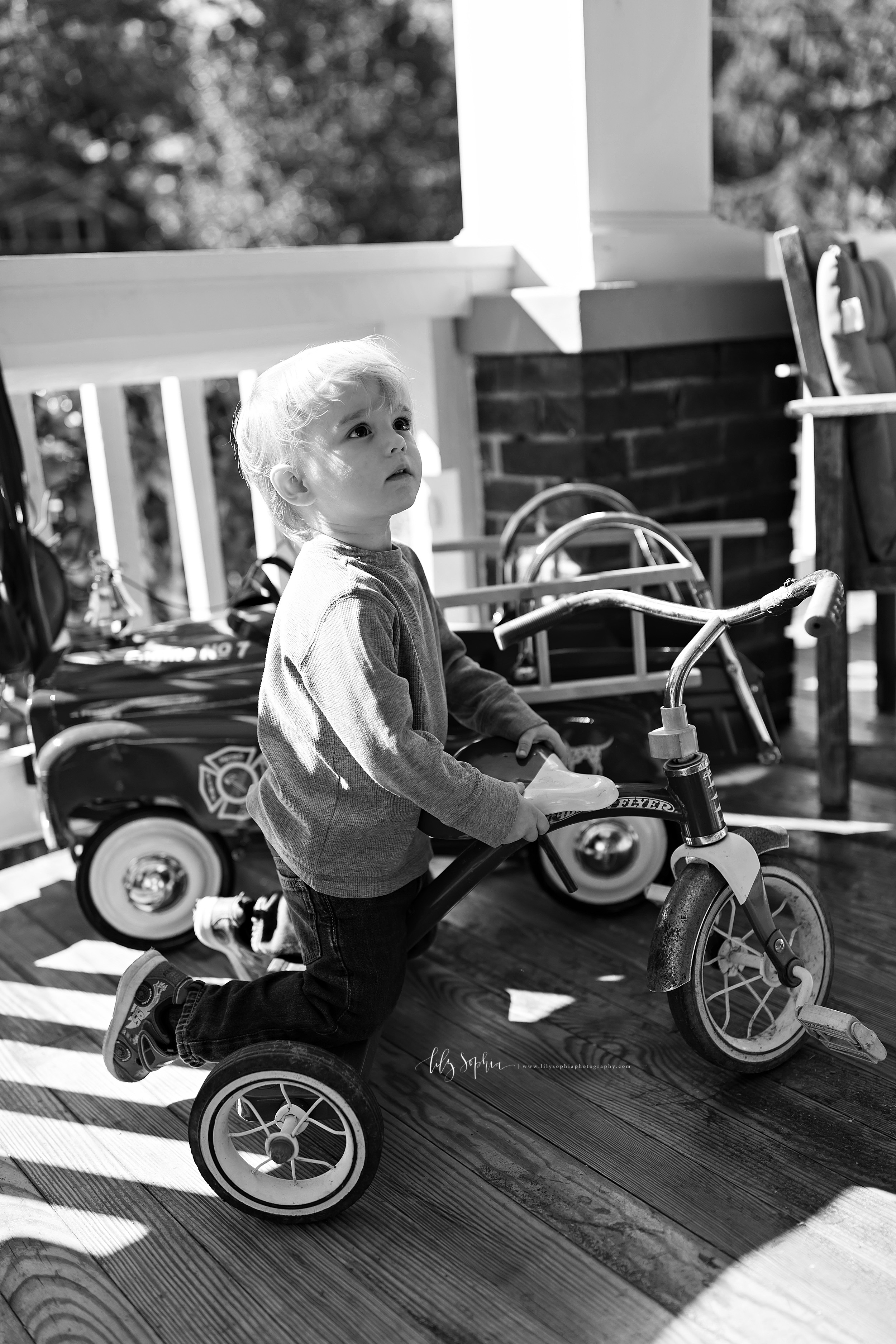 atlanta-adair-park-west-end-sandy-springs-buckhead-virginia-highlands-west-end-decatur-lily-sophia-photography-toddler-boy-family-in-home-lifestyle-session-photos_1180.jpg