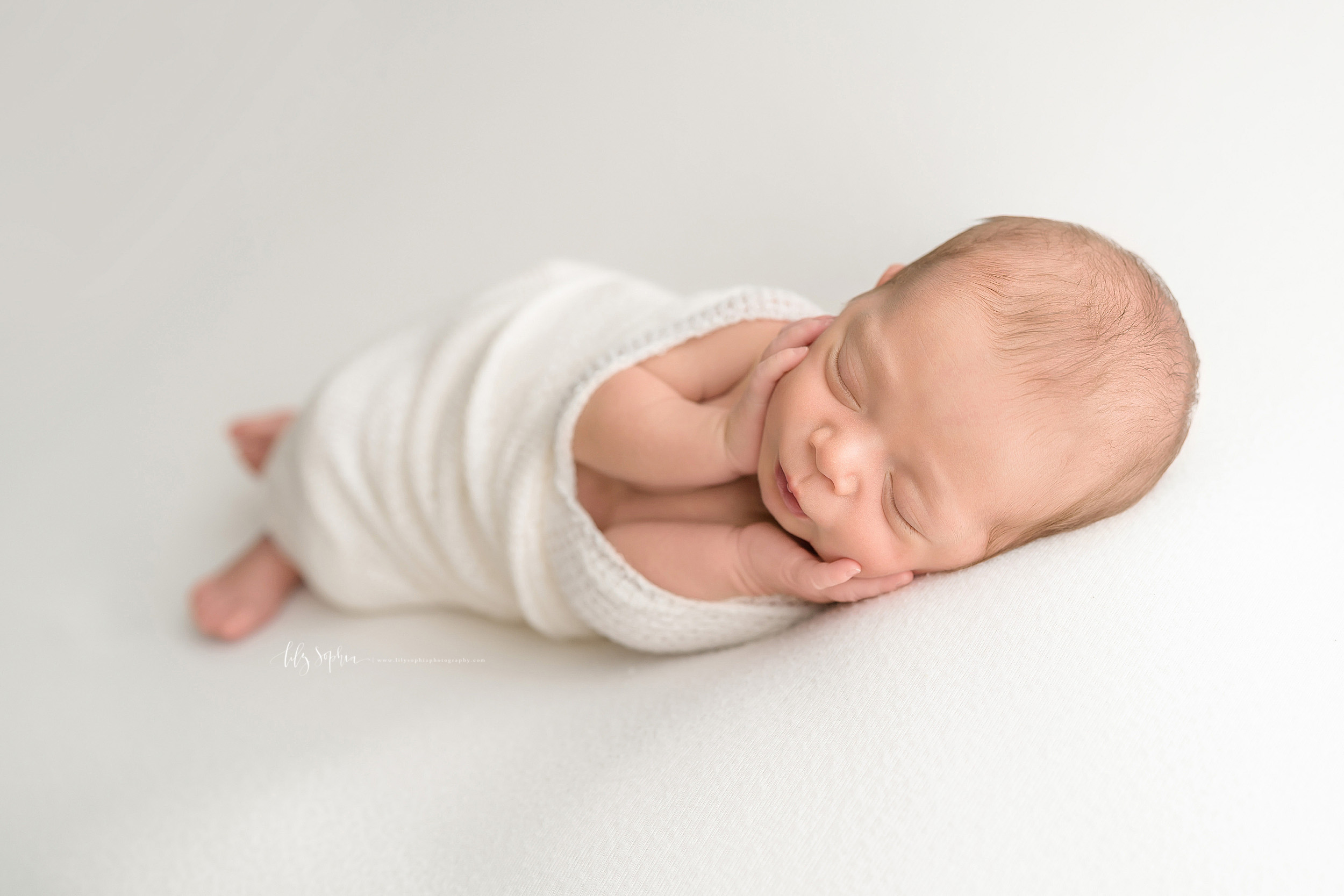 atlanta-roswell-brookhaven-sandy-springs-buckhead-virginia-highlands-west-end-decatur-lily-sophia-photography-studio-newborn-baby-boy-family-photos_1041.jpg