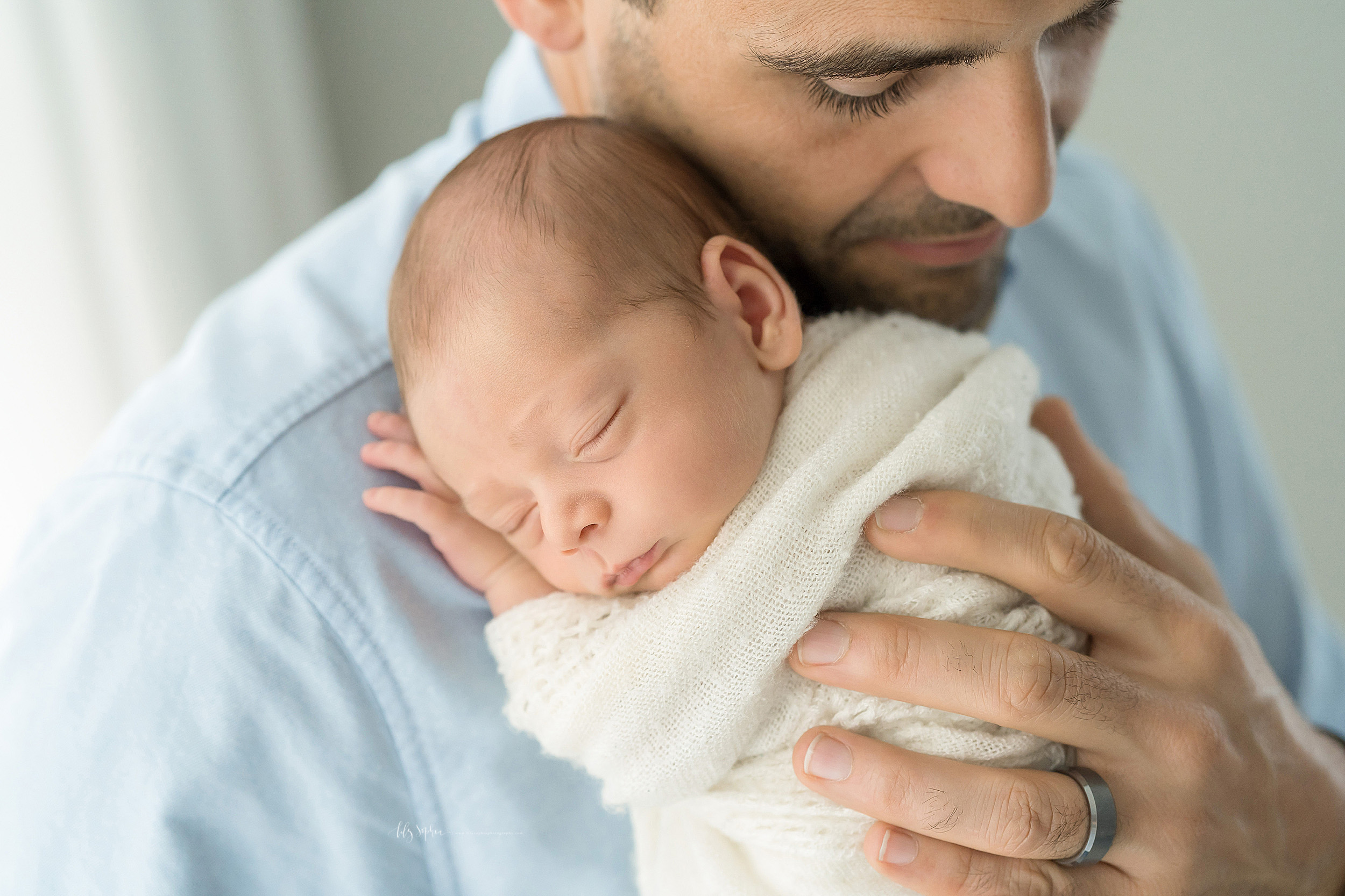 atlanta-roswell-brookhaven-sandy-springs-buckhead-virginia-highlands-west-end-decatur-lily-sophia-photography-studio-newborn-baby-boy-family-photos_1060.jpg