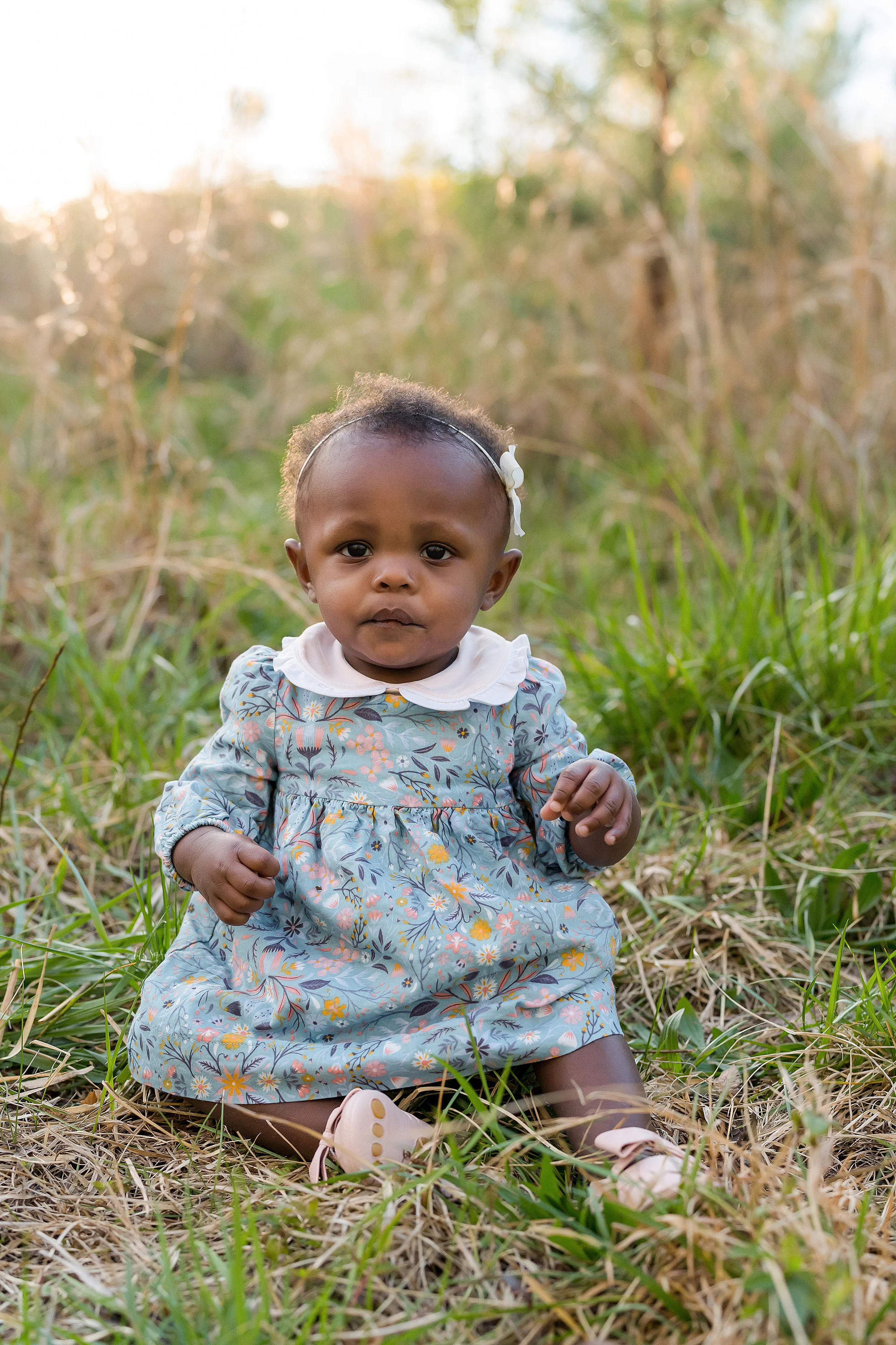 atlanta-cumming-milton-sandy-springs-buckhead-virginia-highlands-west-end-decatur-lily-sophia-photography-outdoor-sunset-field-first-birthday-cake-pop-smash-family-pictures_1281.jpg