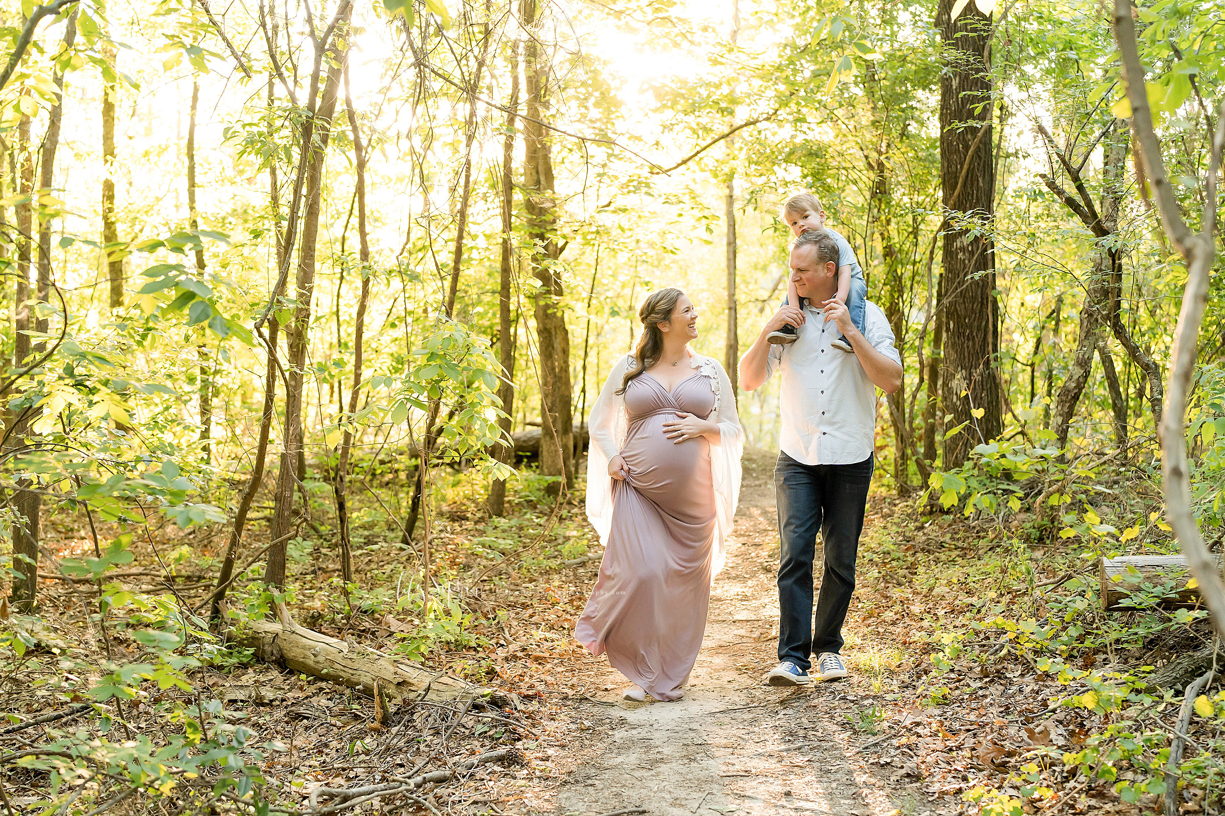 atlanta-brookhaven-decatur-candler-park-sandy-springs-buckhead-virginia-highlands-west-end-decatur-lily-sophia-photography-family-big-brother-expecting-newborn-baby-girl-couples-family-maternity-outdoor-session_1591.jpg