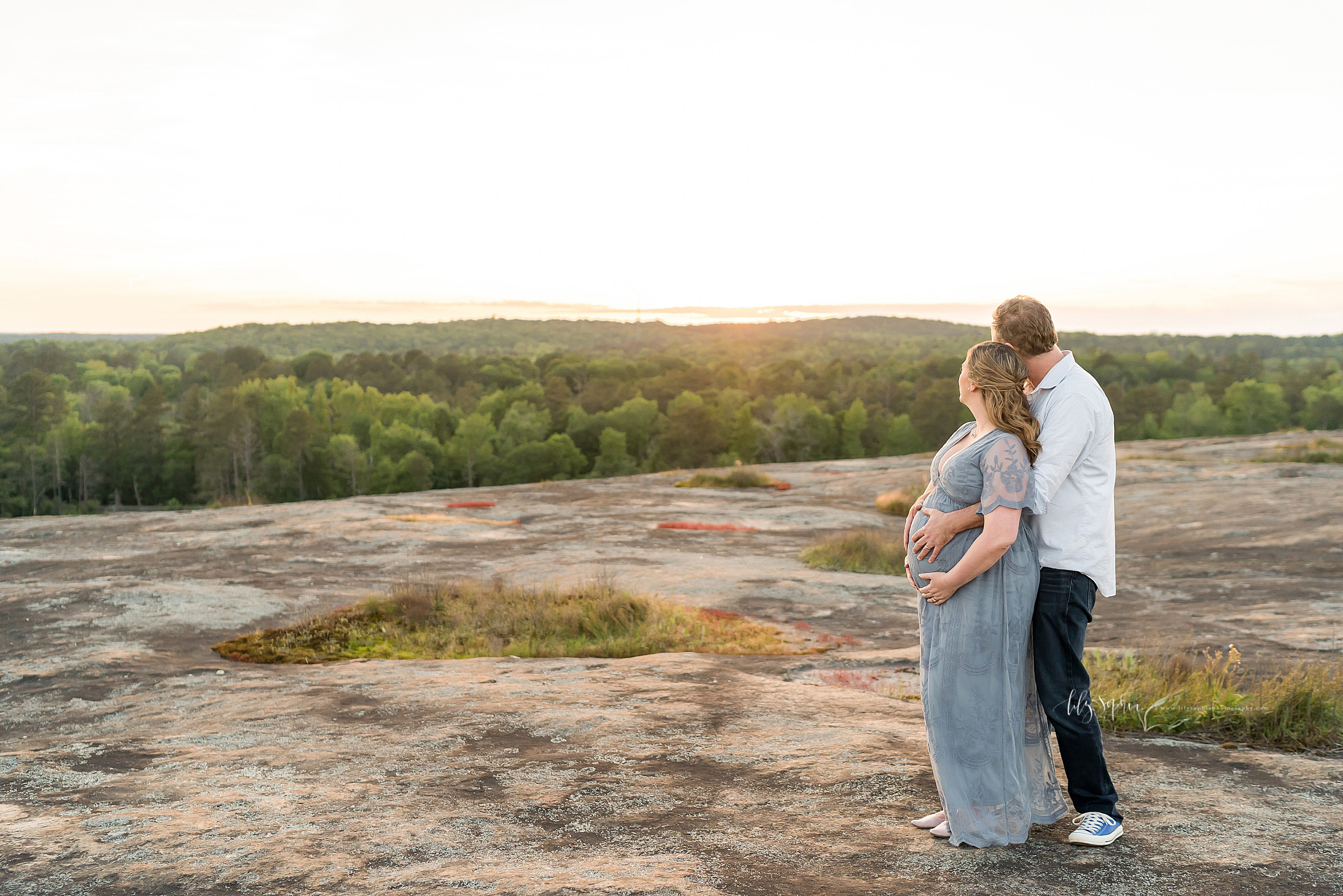 atlanta-brookhaven-decatur-candler-park-sandy-springs-buckhead-virginia-highlands-west-end-decatur-lily-sophia-photography-family-big-brother-expecting-newborn-baby-girl-couples-family-maternity-outdoor-session_1605.jpg