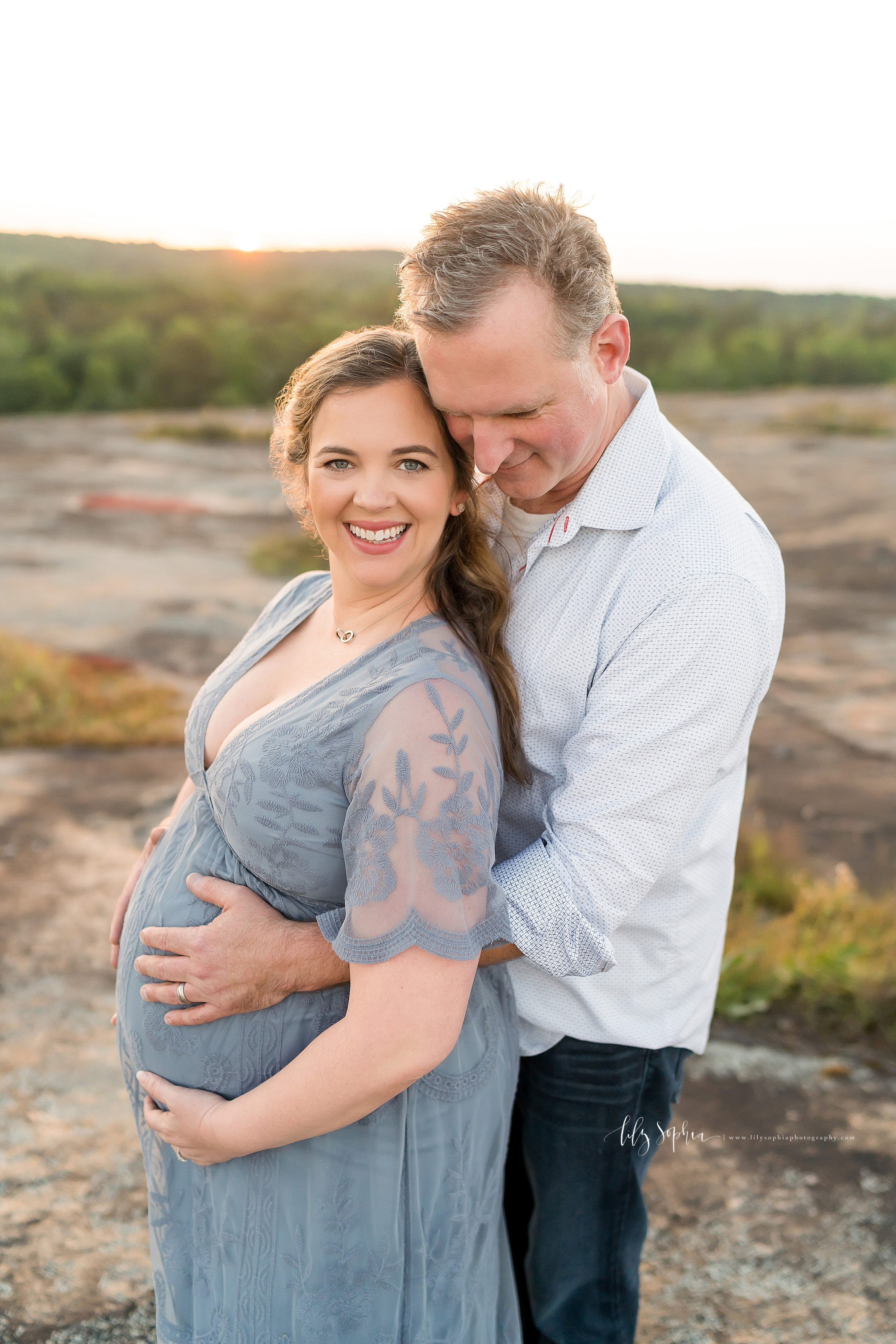 atlanta-brookhaven-decatur-candler-park-sandy-springs-buckhead-virginia-highlands-west-end-decatur-lily-sophia-photography-family-big-brother-expecting-newborn-baby-girl-couples-family-maternity-outdoor-session_1604.jpg