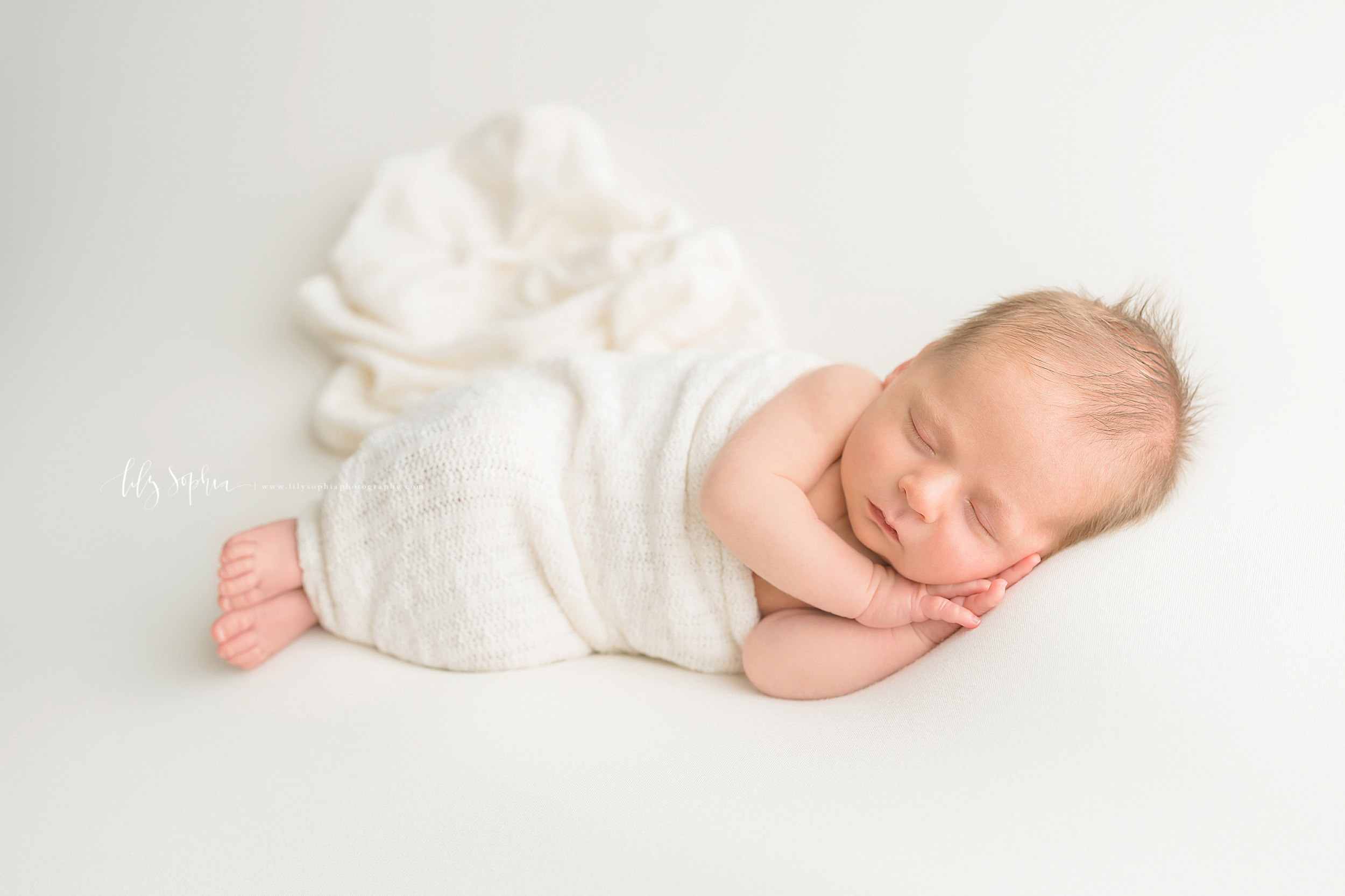 atlanta-decatur-candler-park-sandy-springs-buckhead-virginia-highlands-west-end-decatur-lily-sophia-newborn-baby-boy-big-brother-family-session_1921.jpg