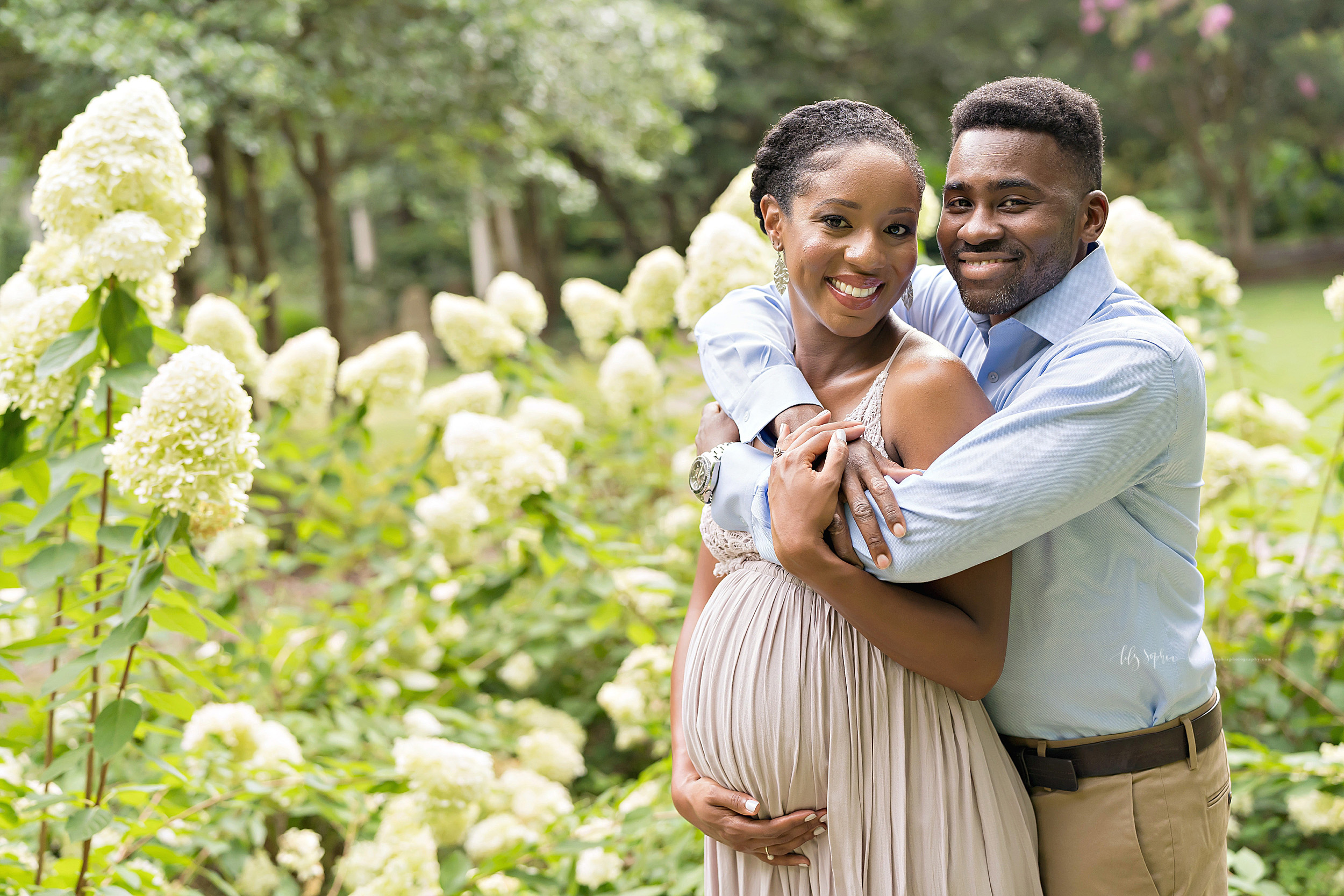 atlanta-decatur-candler-park-sandy-springs-buckhead-virginia-highlands-west-end-decatur-lily-sophia-photography-african-american-couple-expecting-baby-outdoor-garden-sunset-maternity-pictures_2228.jpg