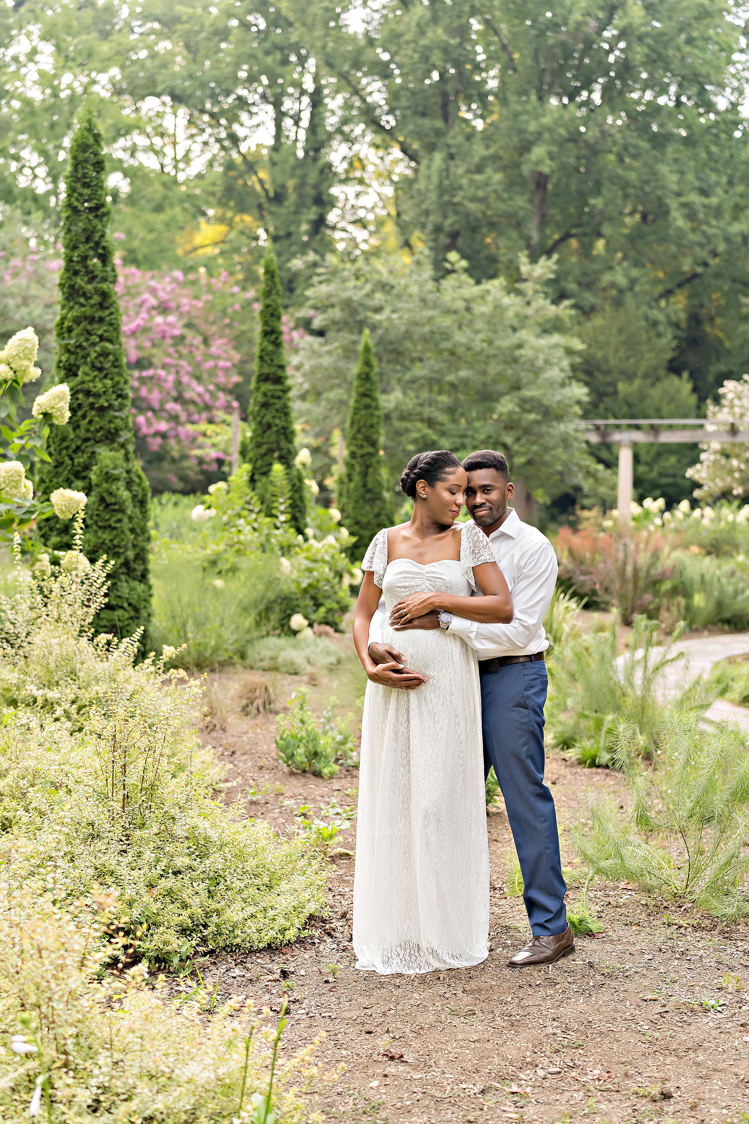 atlanta-decatur-candler-park-sandy-springs-buckhead-virginia-highlands-west-end-decatur-lily-sophia-photography-african-american-couple-expecting-baby-outdoor-garden-sunset-maternity-pictures_2240.jpg