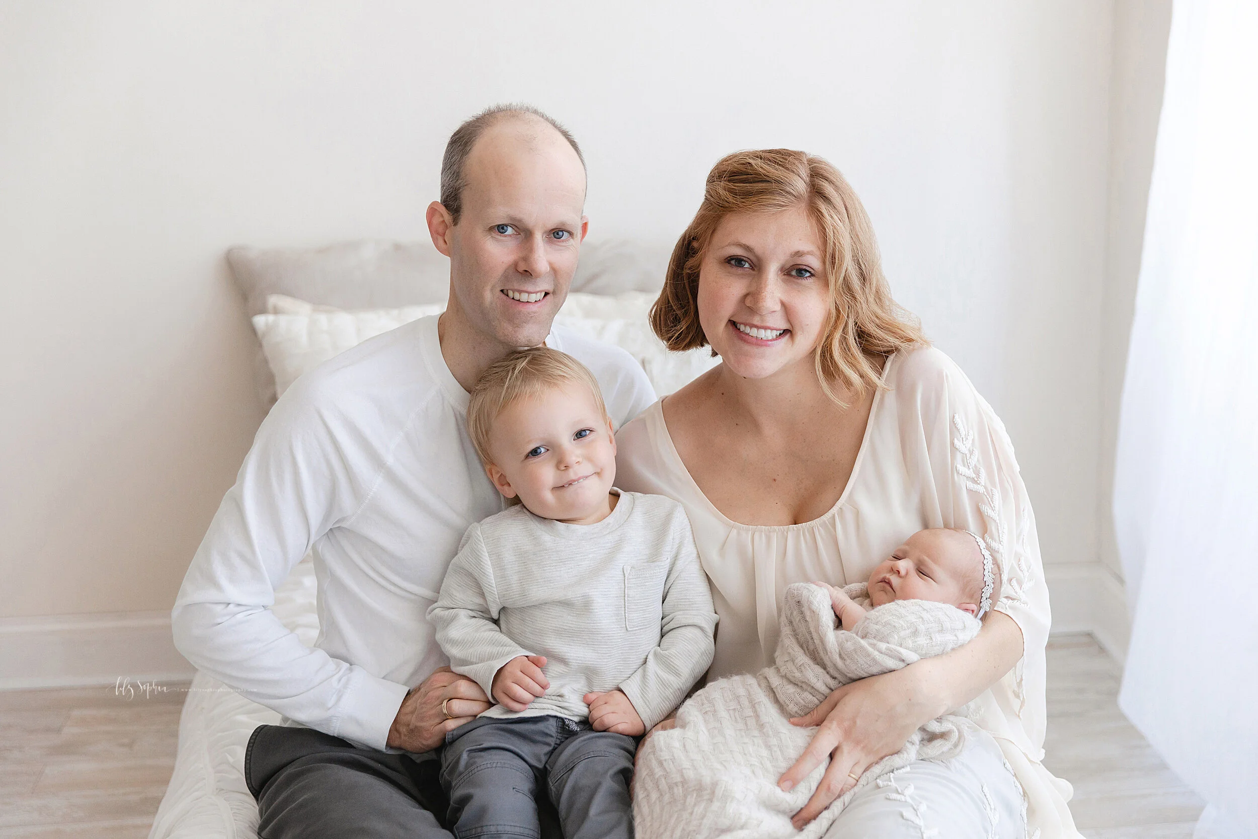 atlanta-midtown-poncey-highlands-candler-park-grant-park-brookhaven-buckhead-virginia-highlands-family-toddler-newborn-baby-girl-studio-photos_3116.jpg