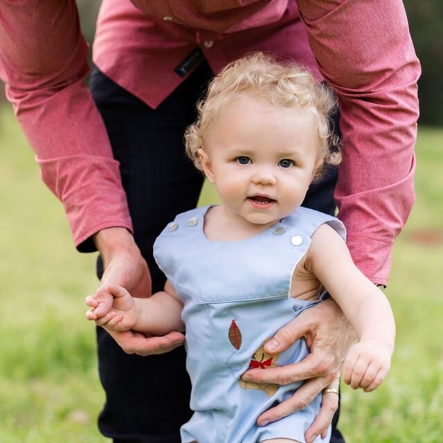 Those curls and those big blue eyes. 😍⁣
⁣
⁣
#atlantababyphotographer #atlantababyphotography #atlantachildphotographer #atlantachildphotography #lilysophiaphotography #atlantamoms #atlantachildrensphotographer #atlantachildrensphotography #grantpark