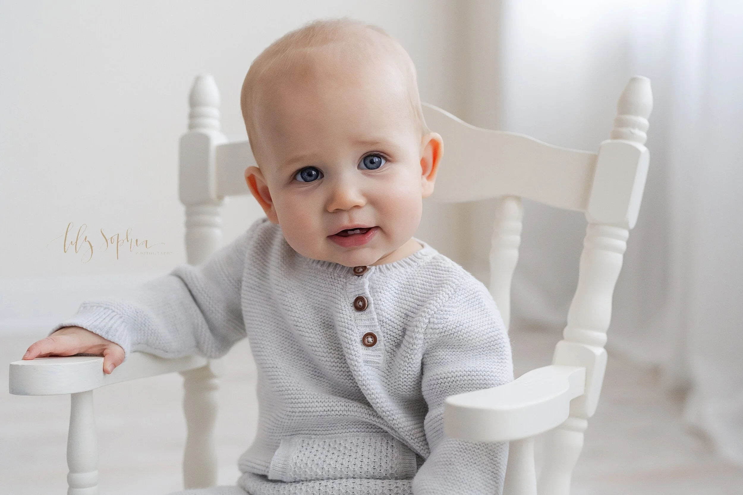 atlanta-georgia-buckhead-brookhaven-sandy-springs-dunwoody-family-first-birthday-photos-cake-smash-baby-boy_6589.jpg
