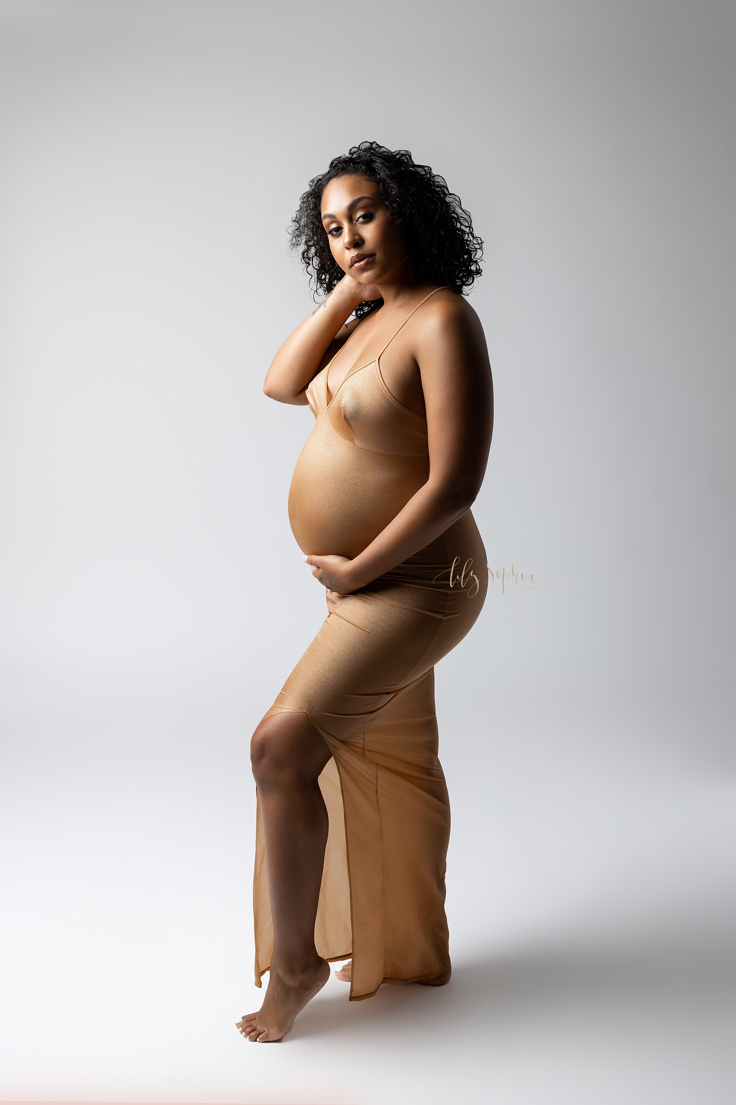 metro-atlanta-georgia-buckhead-fayetteville-macon-grayson-decatur-roswell-fine-art-pregnancy-photos-modern-editorial-studio-light-portraits_6697.jpg