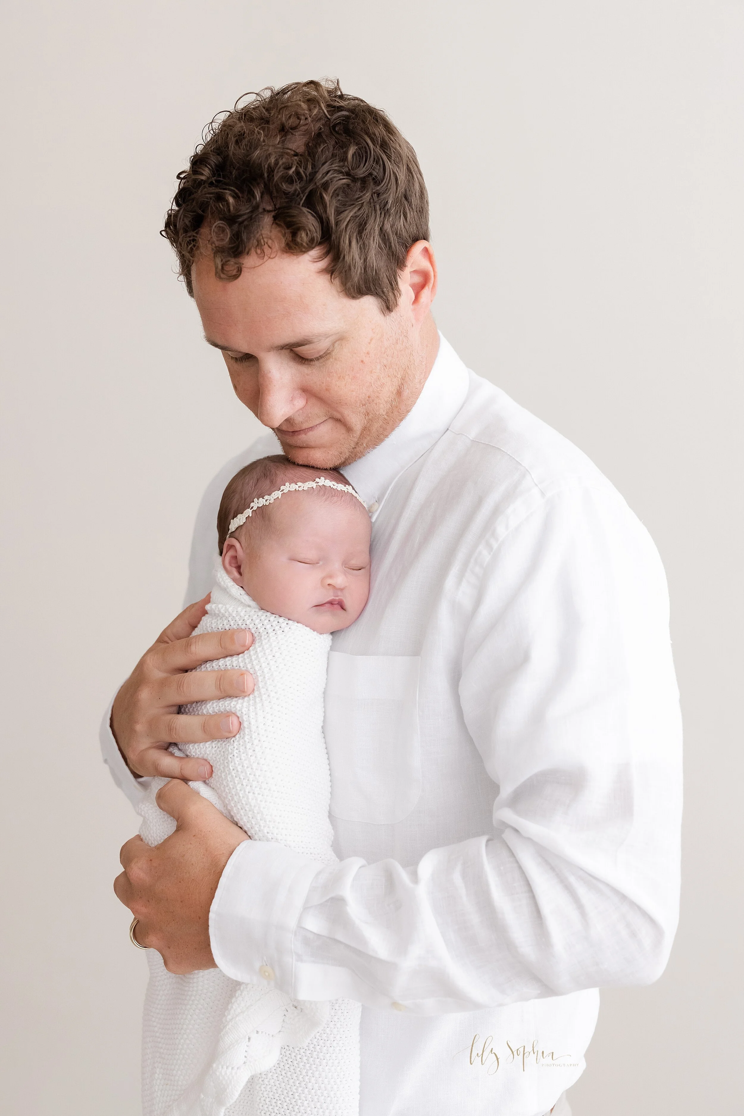 intown-grant-park-vinings-marietta-ponce-city-market-natural-light-studio-newborn-baby-girl-family-photos_7606.jpg