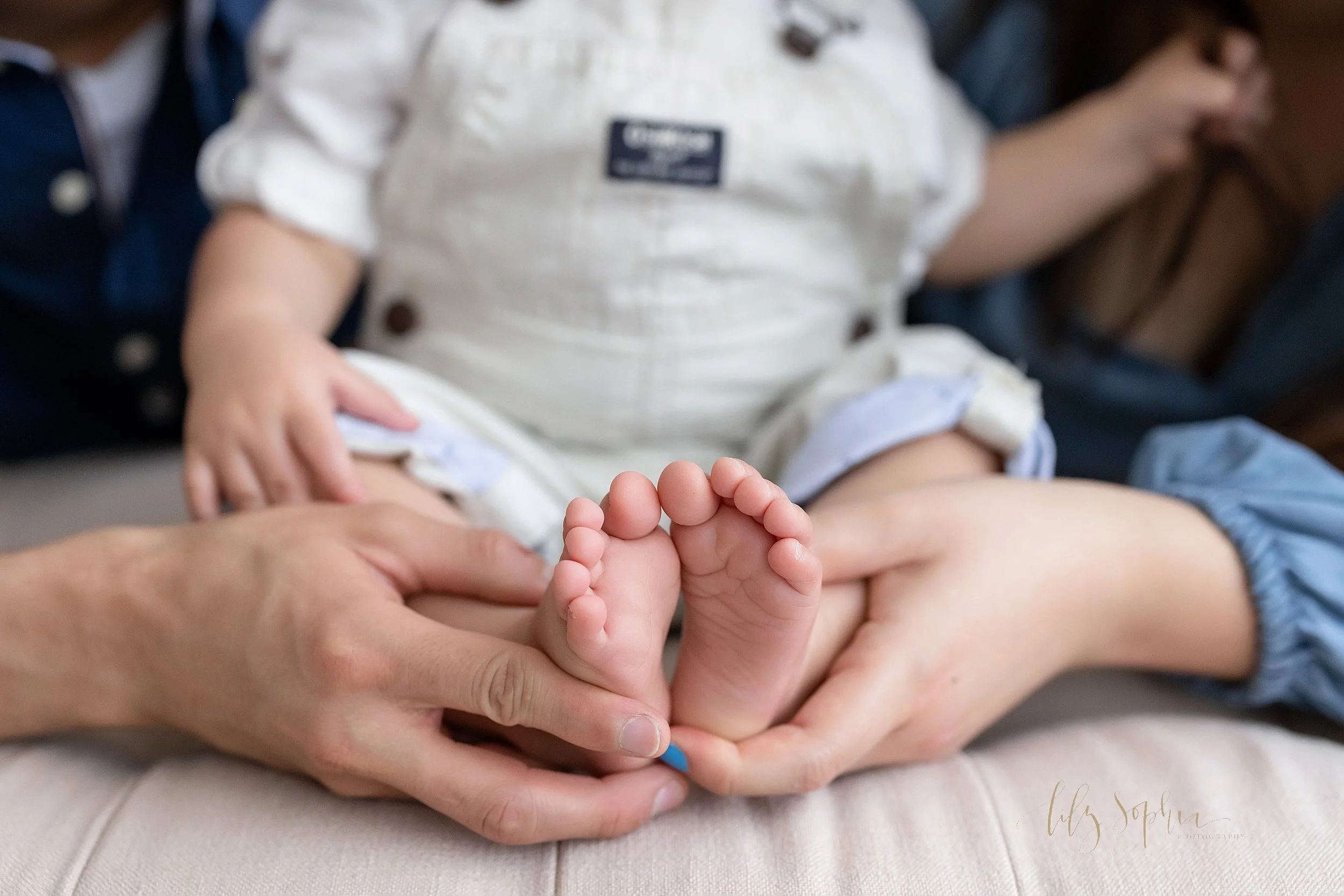 intown-atlanta-buckhead-brookhaven-kirkwood-family-first-birthday-baby-boy-cake-smash-photos_8179.jpg