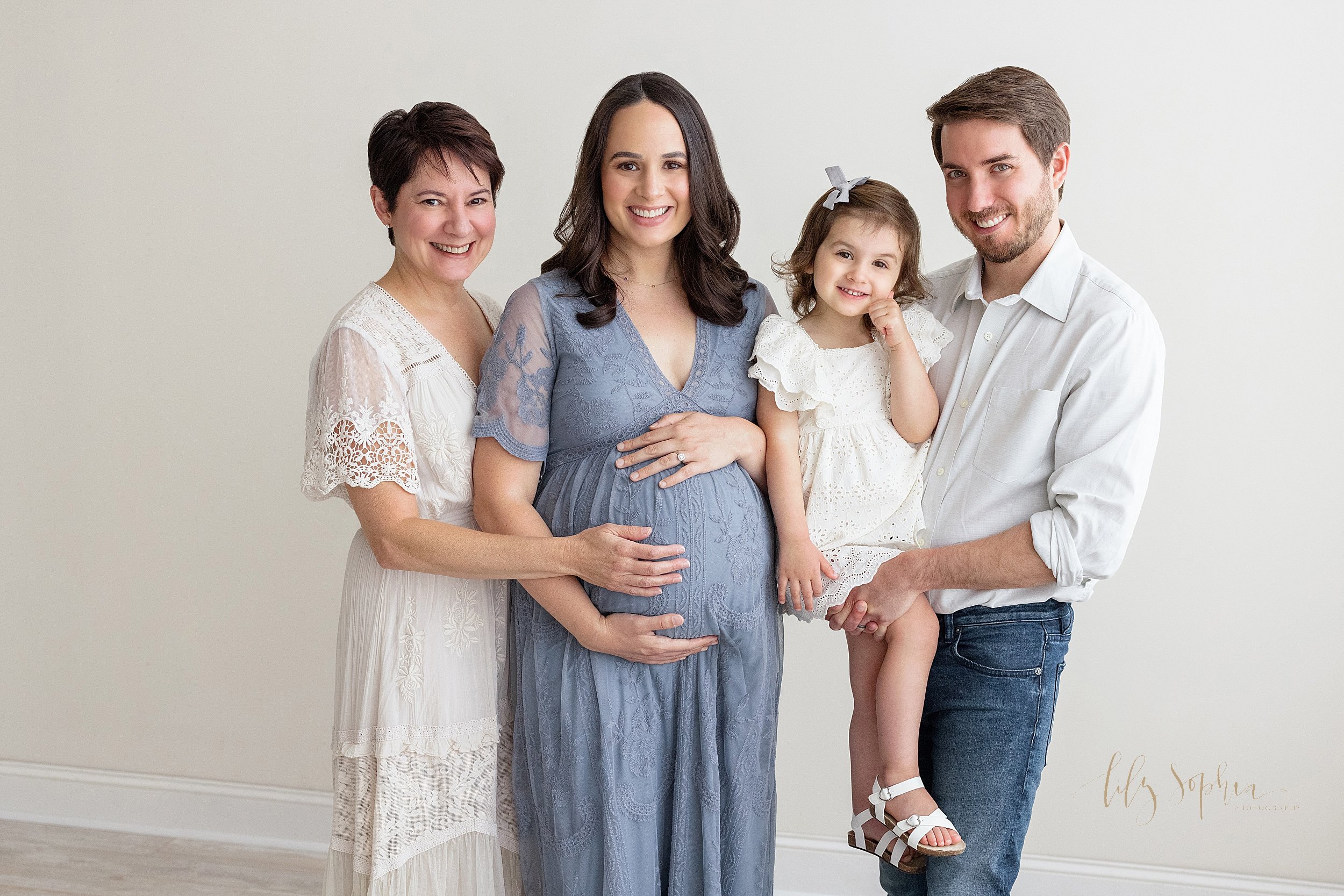 atlanta-family-maternity-photoshoot-pregnancy-portraits-tucker-brookhaven-buckhead-roswell-alpharetta_8526.jpg