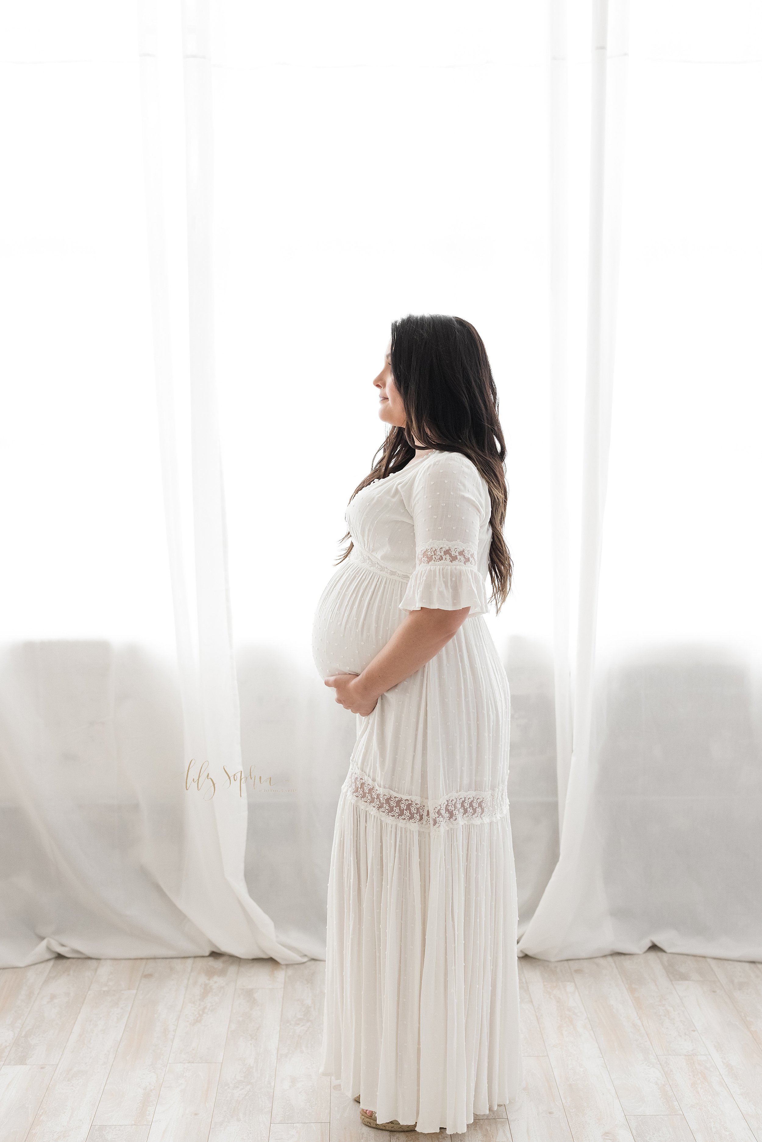 atlanta-pregnancy-photos-expecting-baby-girl-studio-maternity-photoshoot-lawrenceville-oakhurst-decatur-kirkwood--brookhaven-buckhead-smyrna-mableton-midtown-virginia-highlands_8791.jpg