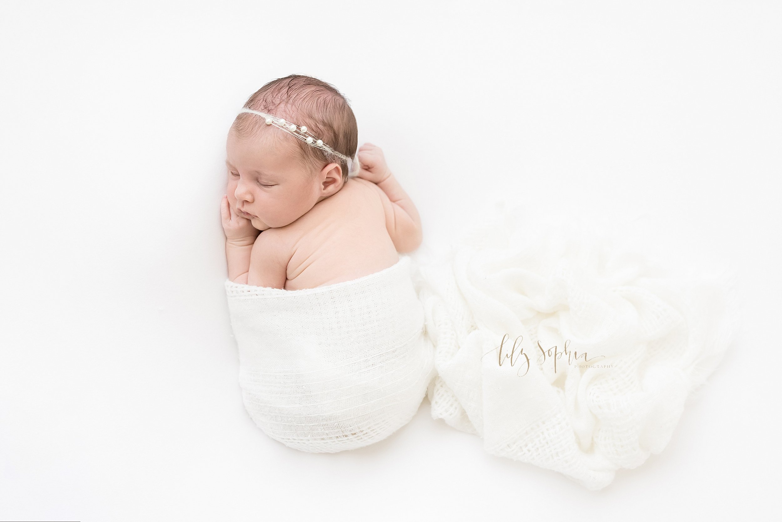 atlanta-family-newborn-baby-girl-studio-portraits-photoshoot-lawrenceville-oakhurst-decatur-kirkwood--brookhaven-buckhead-smyrna-grant-park-midtown-virginia-highlands_8918.jpg
