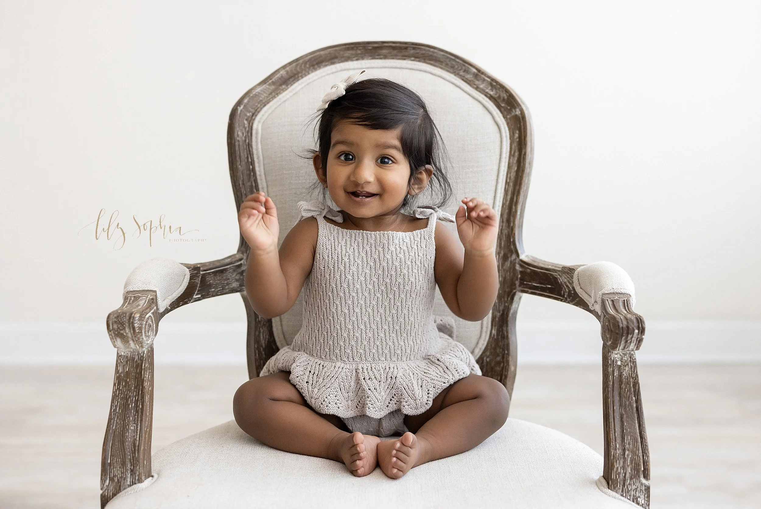 atlanta-family--baby-girl-first-birthday-cake-smash-studio-portraits-photoshoot-lawrenceville-oakhurst-decatur-kirkwood--brookhaven-buckhead-smyrna-grant-park-midtown-virginia-highlands_8998.jpg