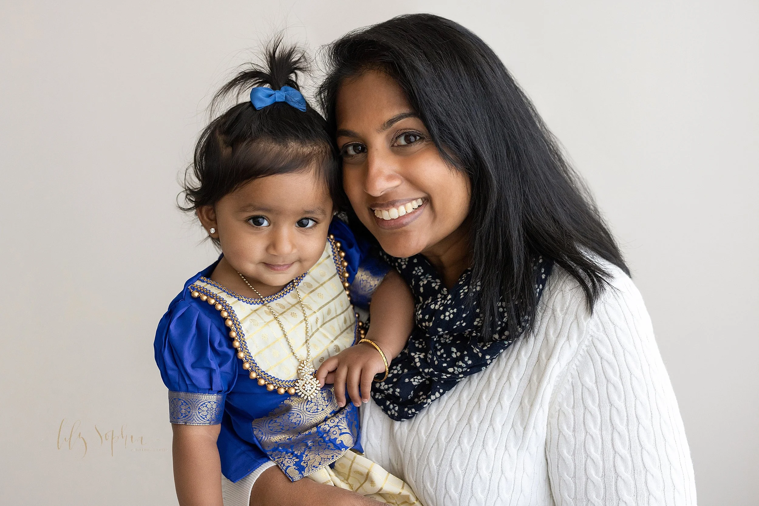 atlanta-portraits-indian-family-studio-first-birthday-cake-smash-east-cobb-marietta-buckhead_9503.jpg