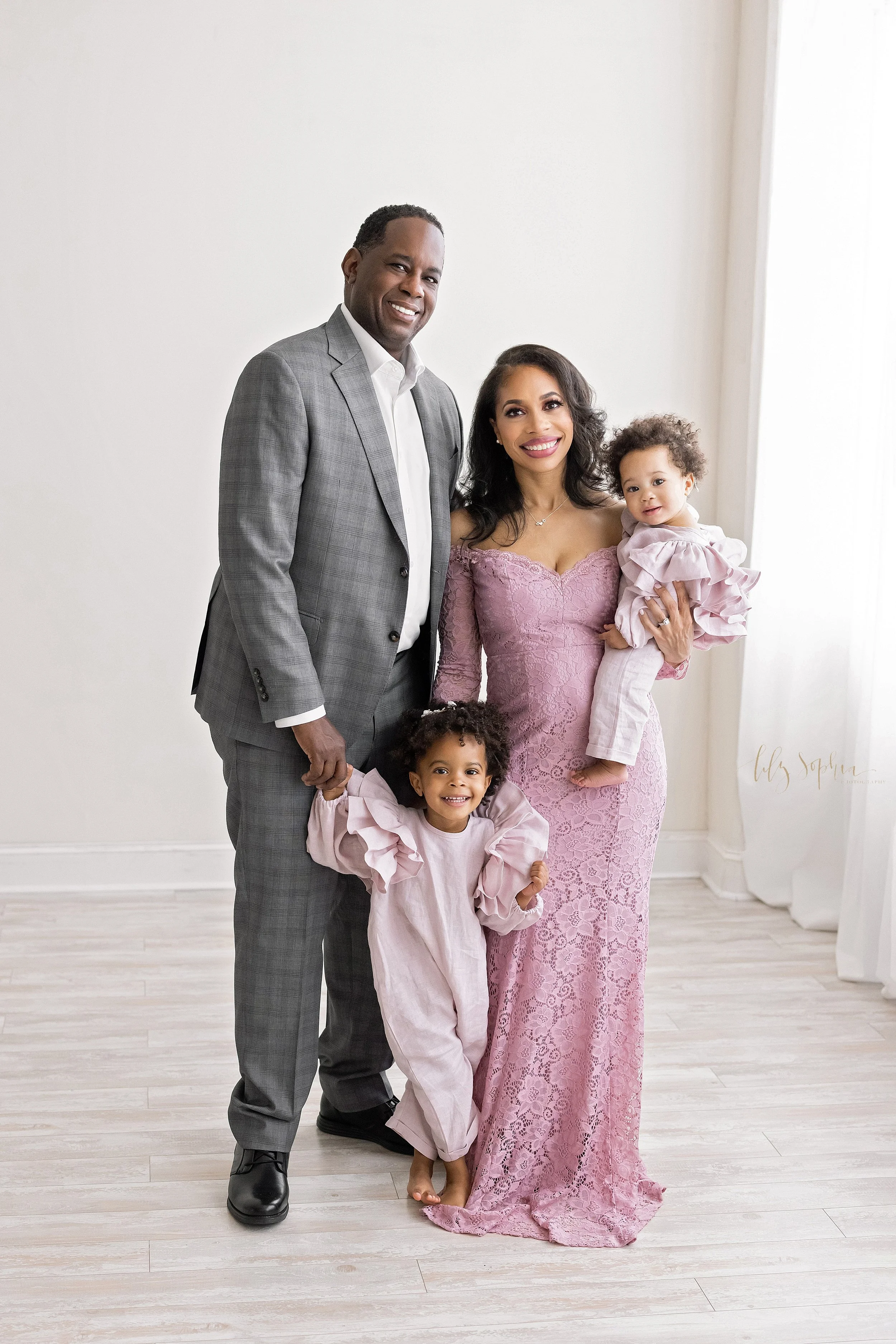 intown-atlanta-family-first-birthday-baby-girl-smash-cake-big-sister-cumming-alpharetta-brookhaven-buckhead_9922.jpg