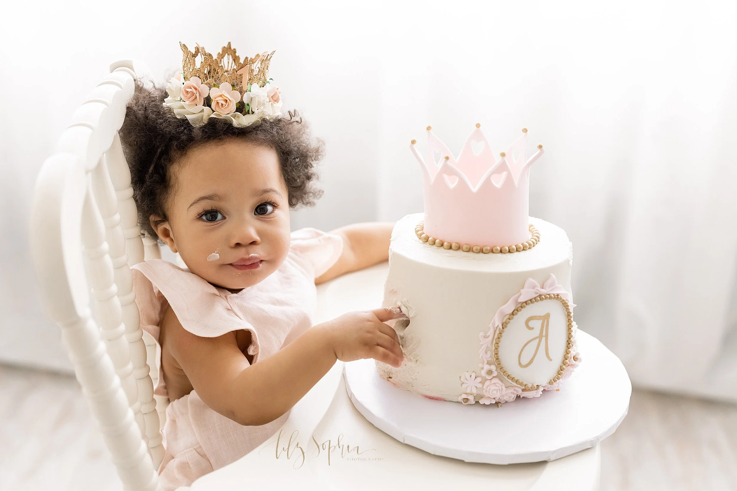 intown-atlanta-family-first-birthday-baby-girl-smash-cake-big-sister-cumming-alpharetta-brookhaven-buckhead_9943.jpg