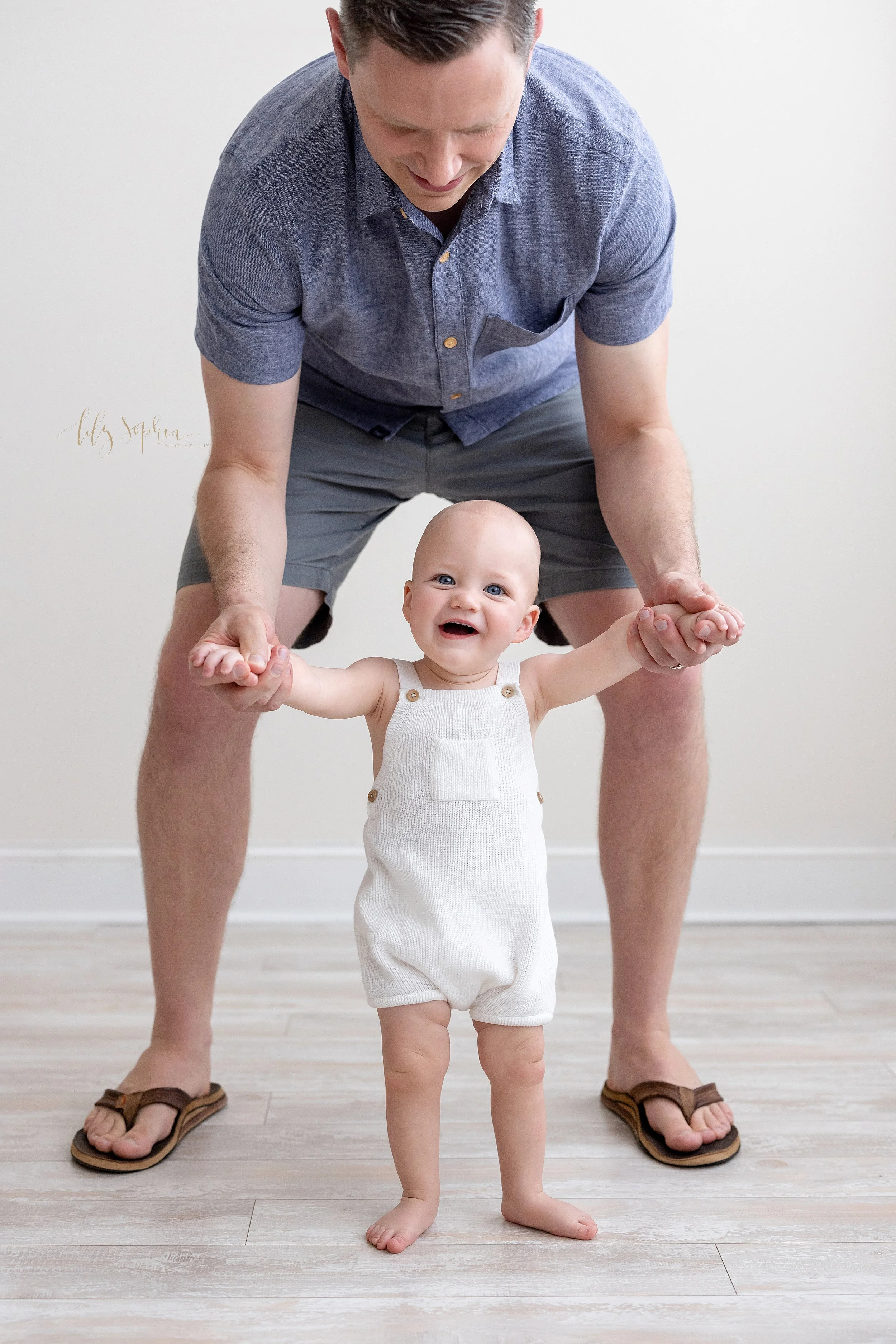 intown-atlanta-grant-park-kirkwood-decatur-buckhead-brookhaven-studio-first-birthday-baby-boy-smash-cake-family-photos_0936.jpg